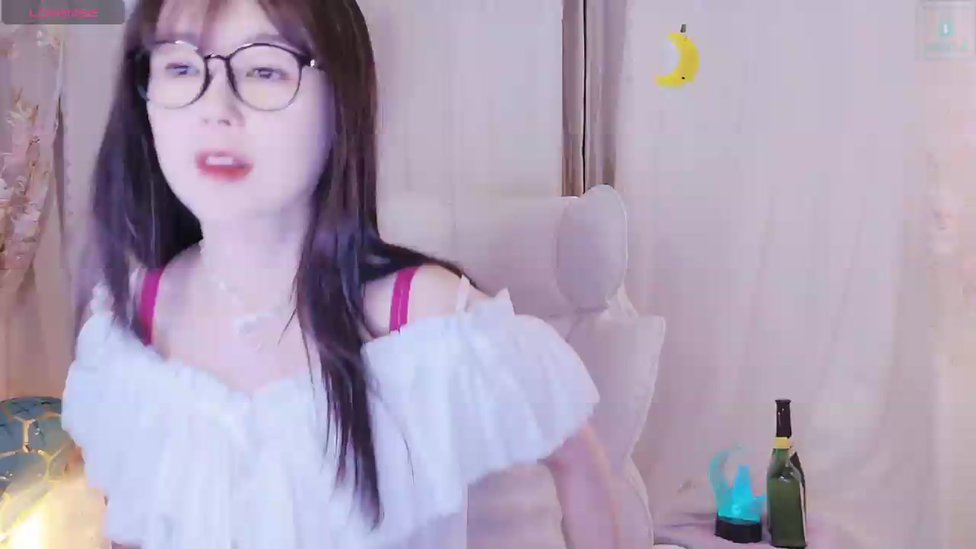 Gallery image thumbnail from meowtheworld's myfreecams stream on, 09/19/2026, 06:39 image 13 of 20