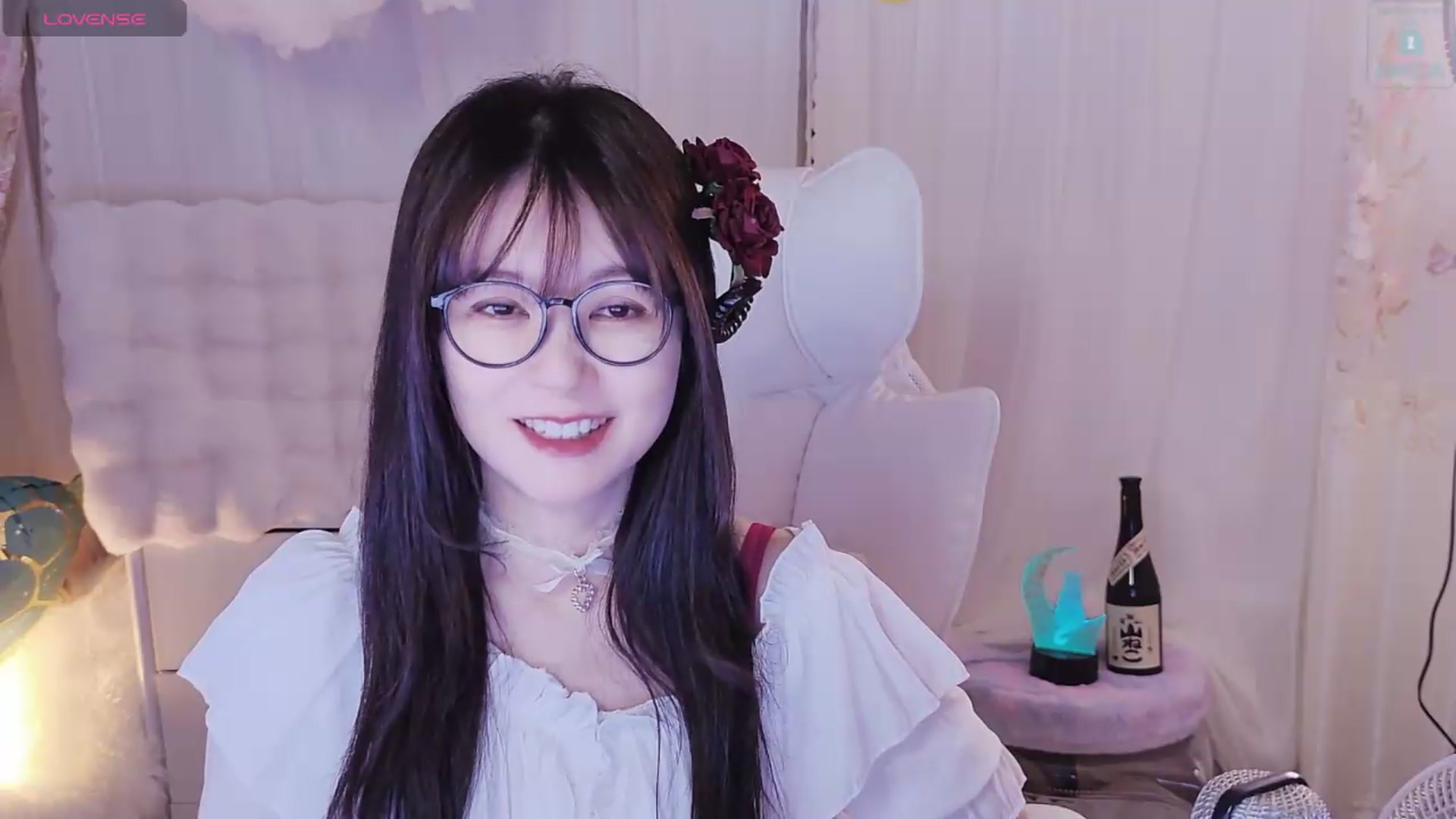 Gallery image thumbnail from meowtheworld's myfreecams stream on, 09/19/2026, 06:39 image 20 of 20