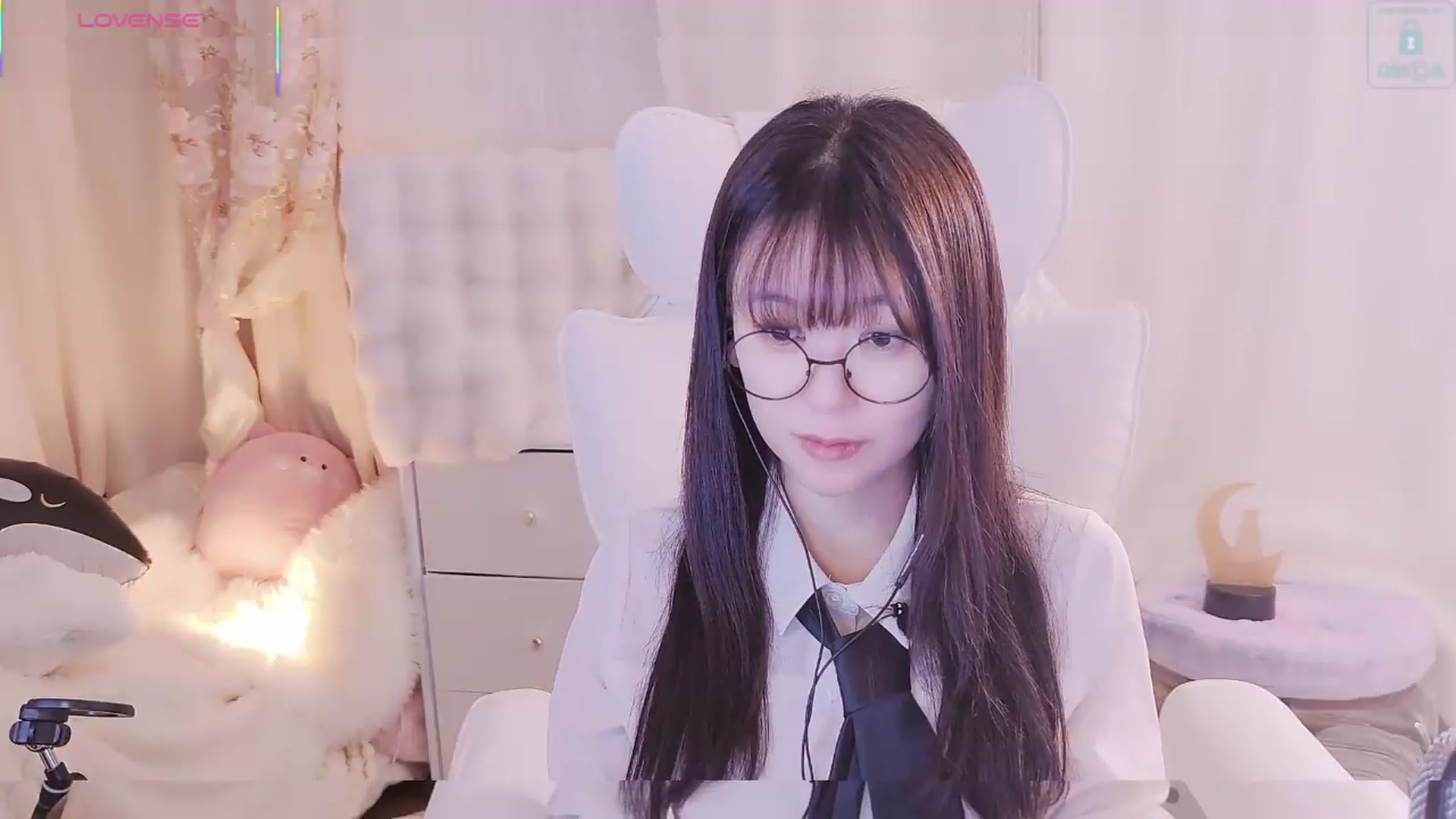 Gallery image thumbnail from meowtheworld's myfreecams stream on, 09/19/2026, 15:41 image 20 of 20