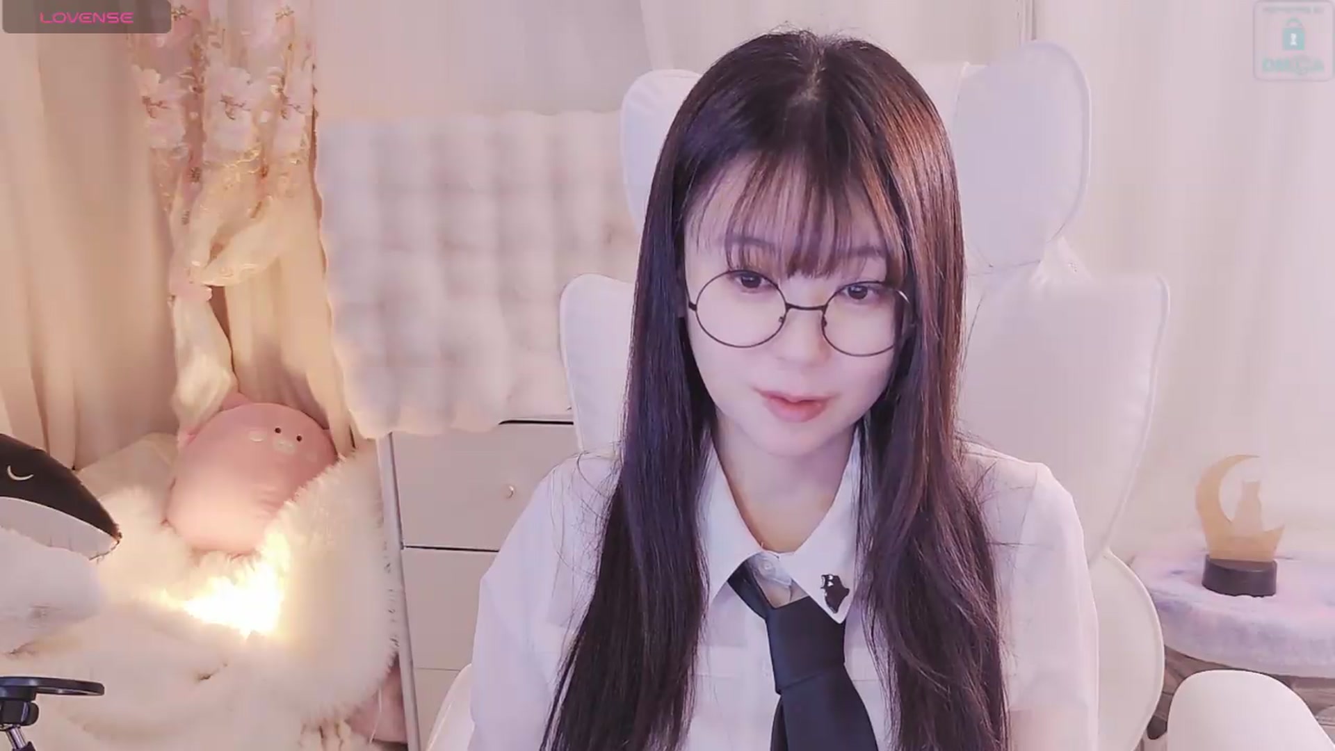 Gallery image thumbnail from meowtheworld's myfreecams stream on, 09/19/2026, 15:41 image 7 of 20