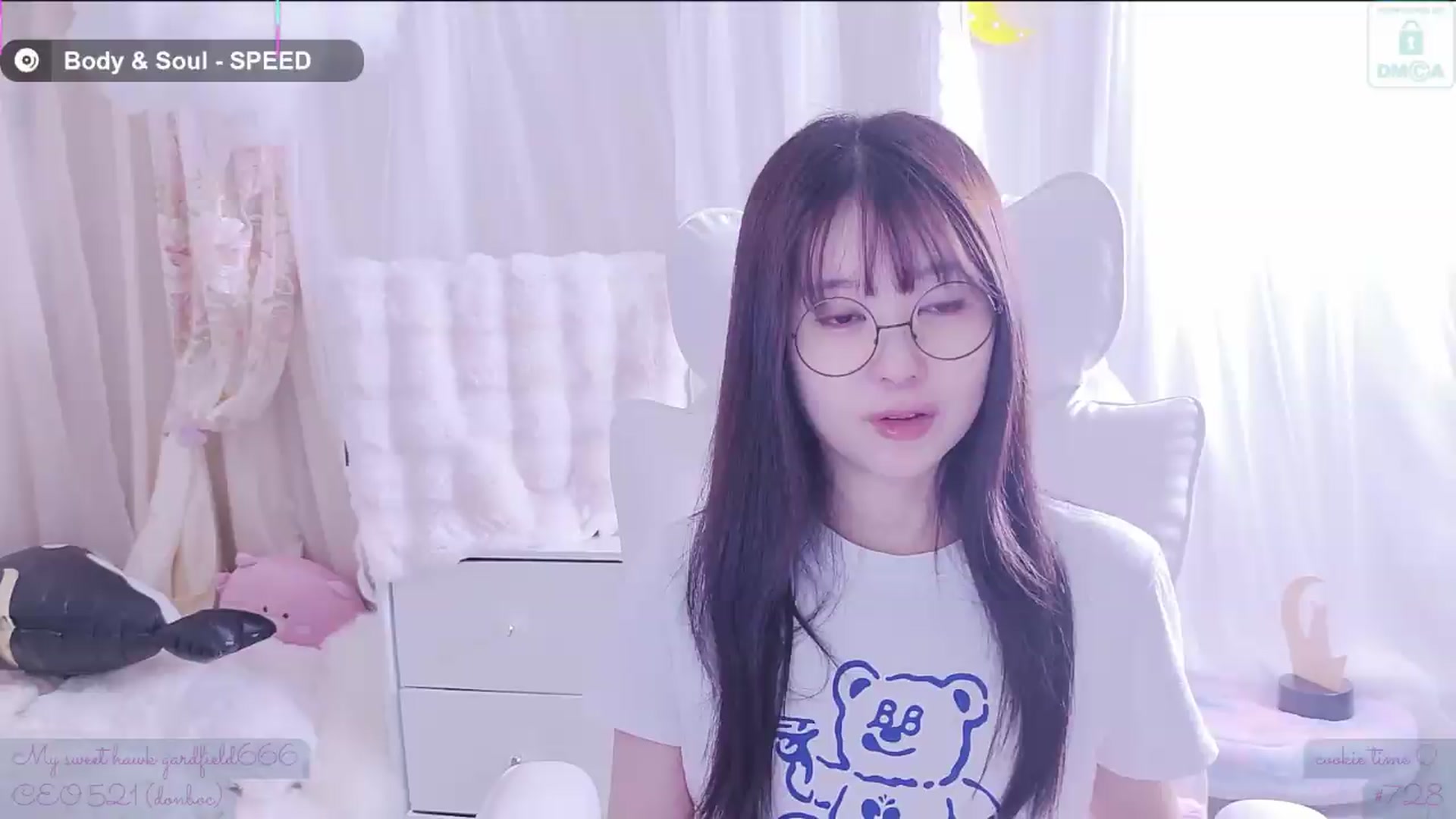 Gallery image thumbnail from meowtheworld's myfreecams stream on, 09/21/2026, 06:25 image 6 of 20