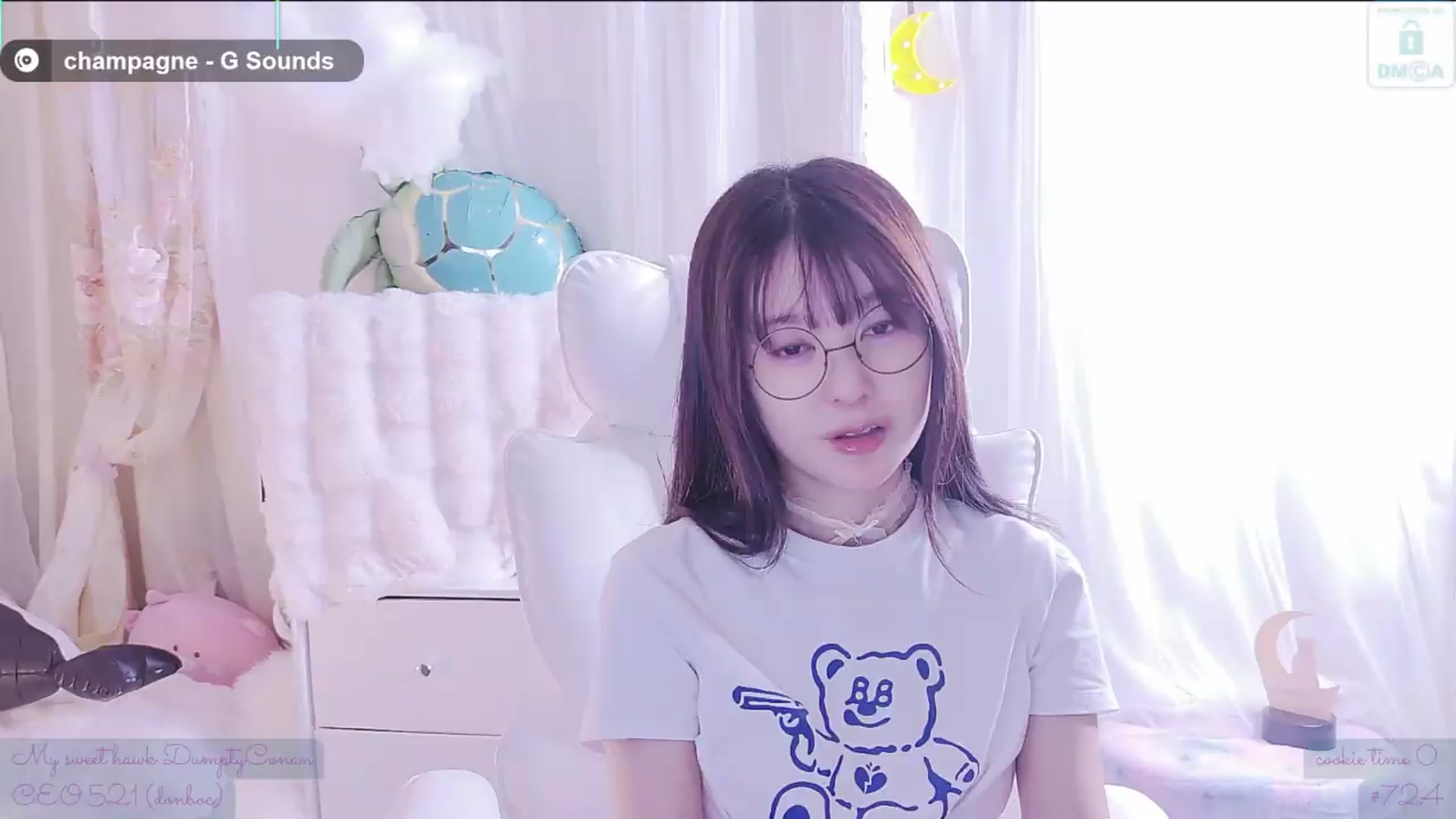 Gallery image thumbnail from meowtheworld's myfreecams stream on, 09/21/2026, 06:25 image 17 of 20