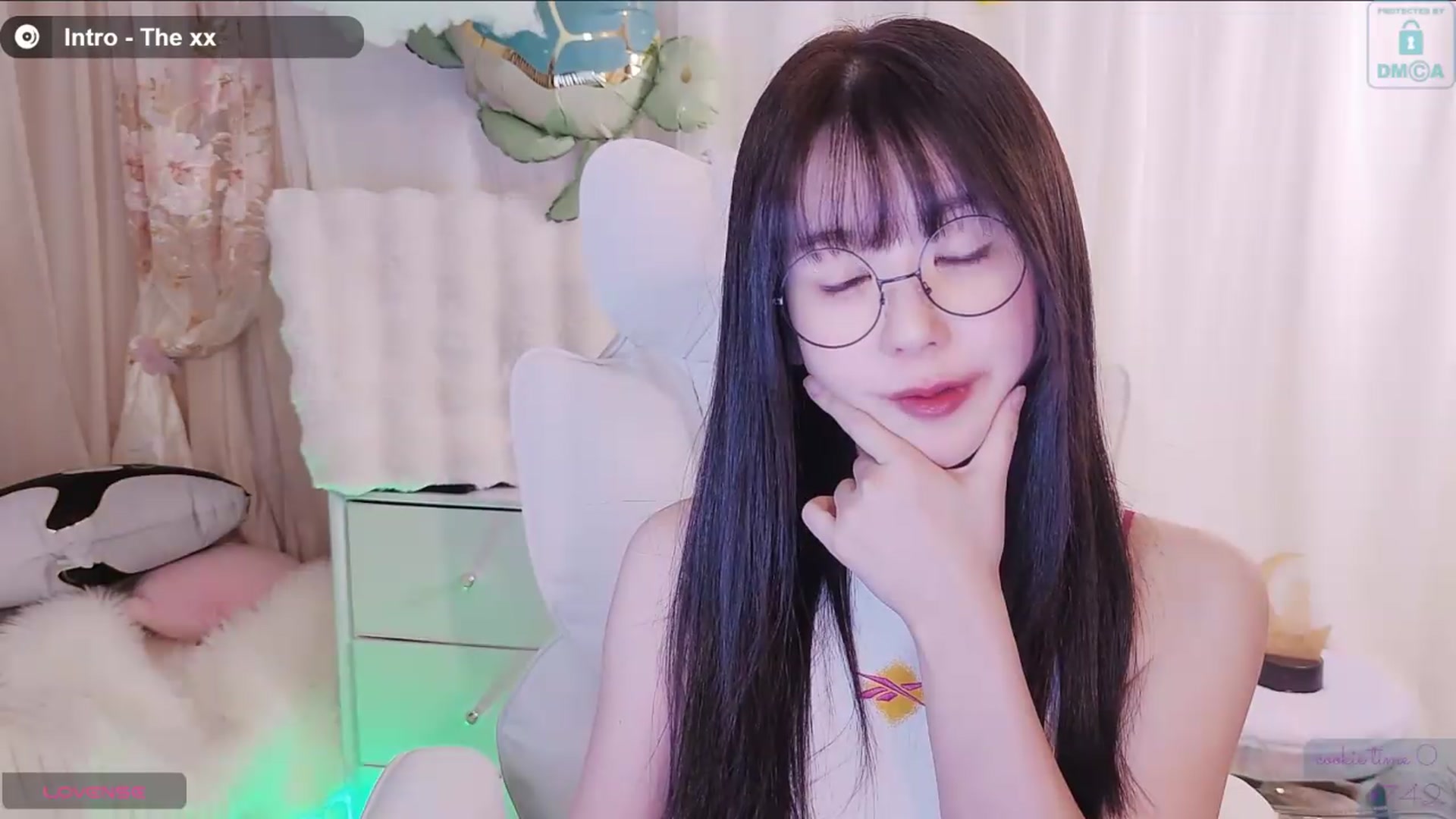 Gallery image thumbnail from meowtheworld's myfreecams stream on, 09/28/2026, 06:32 image 2 of 20