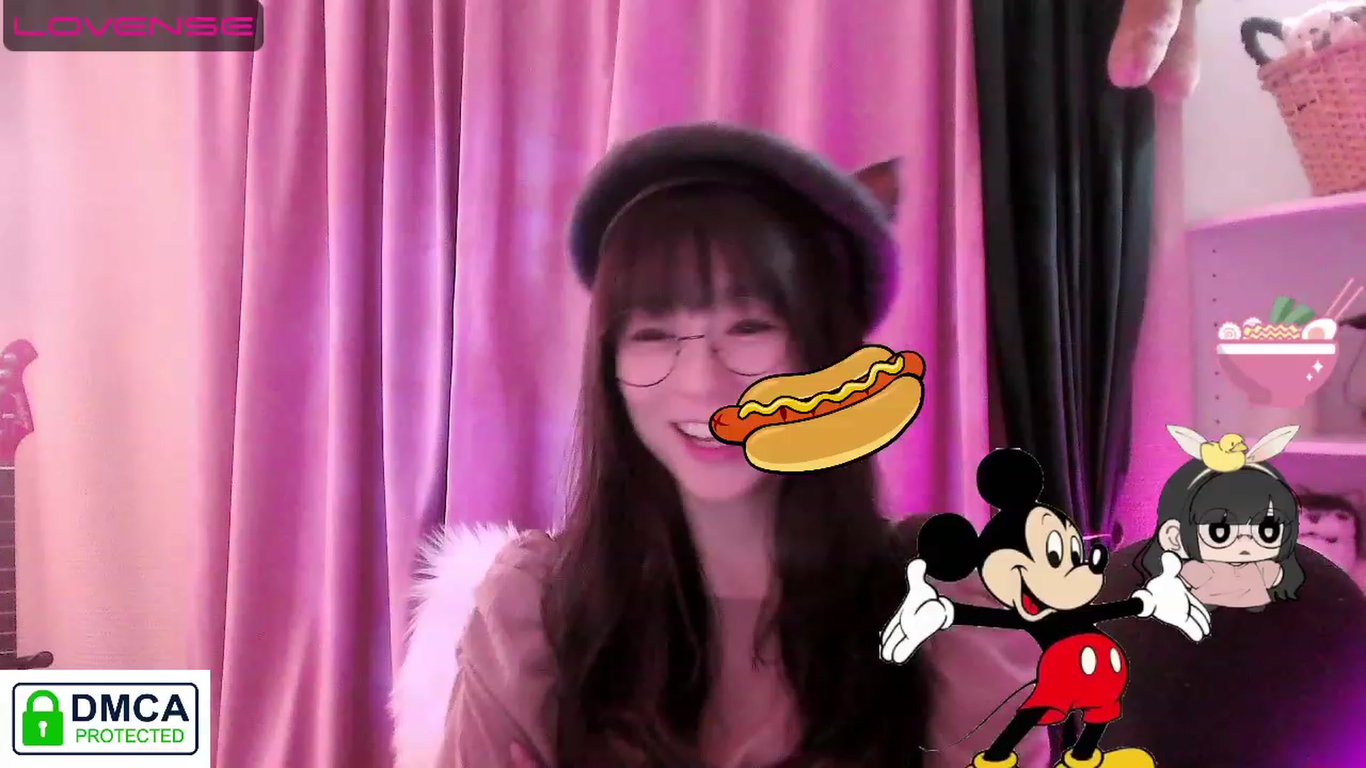 Gallery image thumbnail from meowwild's myfreecams stream on, 04/23/2023, 06:19 image 19 of 20