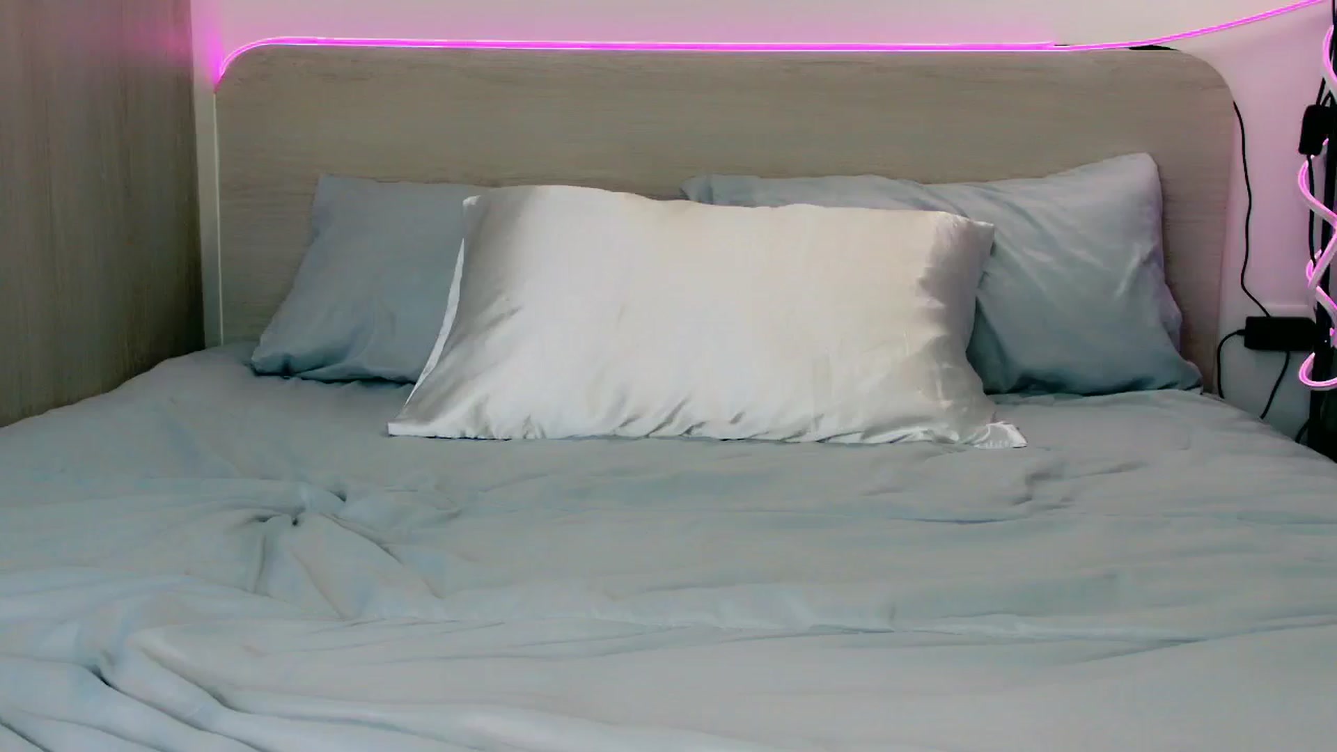 Gallery image thumbnail from mia4sin's myfreecams stream on, 02/21/2025, 11:11 image 16 of 20