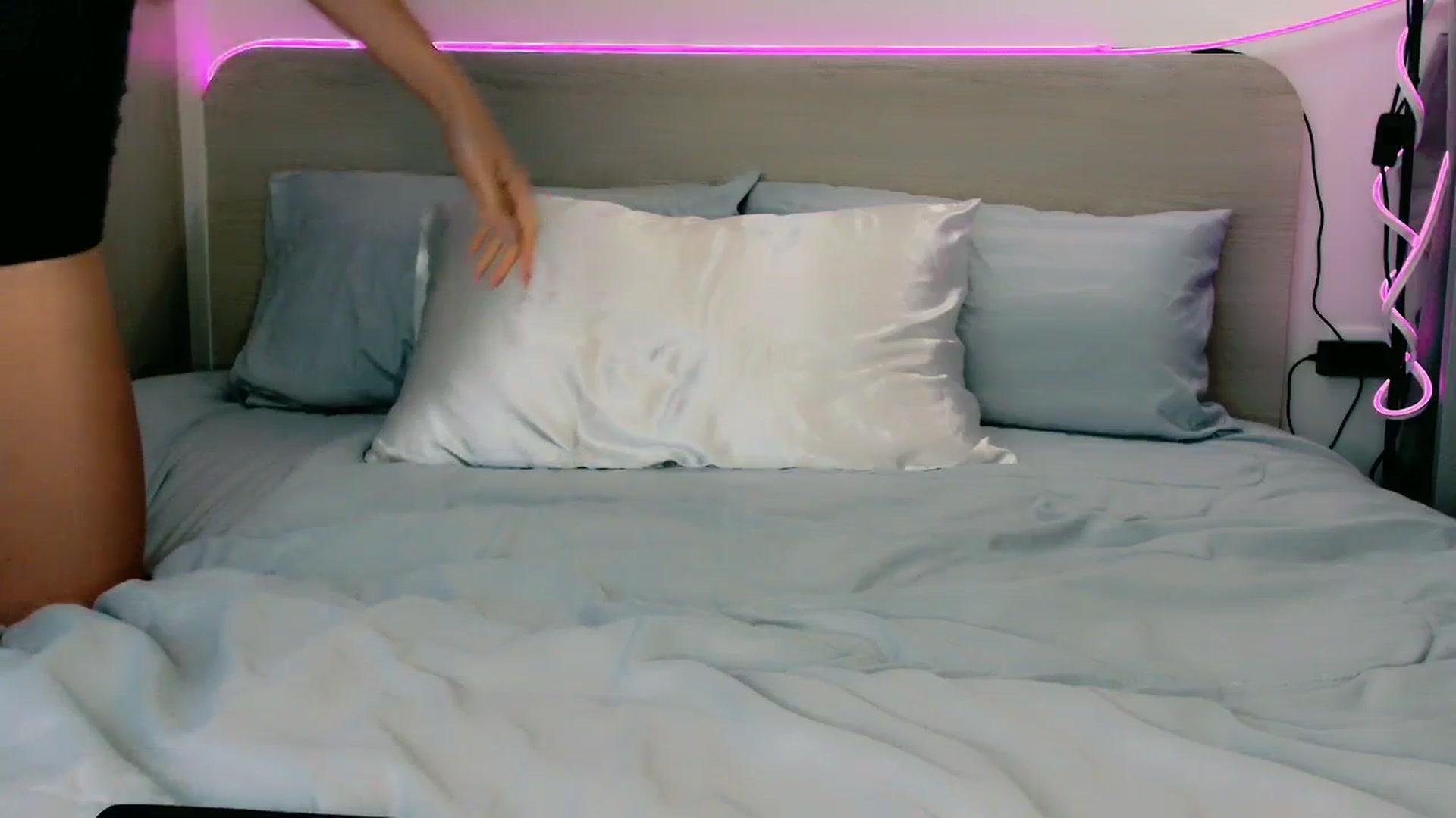 Gallery image thumbnail from mia4sin's myfreecams stream on, 02/23/2025, 11:34 image 4 of 20