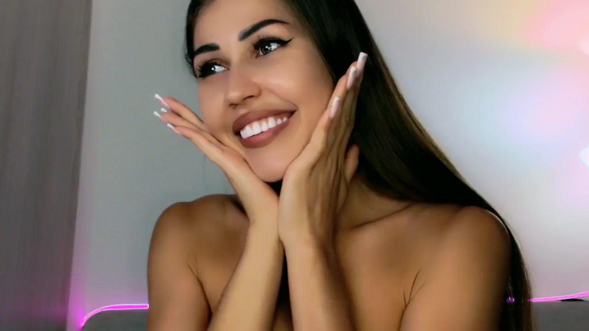 Gallery image thumbnail from mia4sin's myfreecams stream on, 03/07/2025, 08:38 image 20 of 20