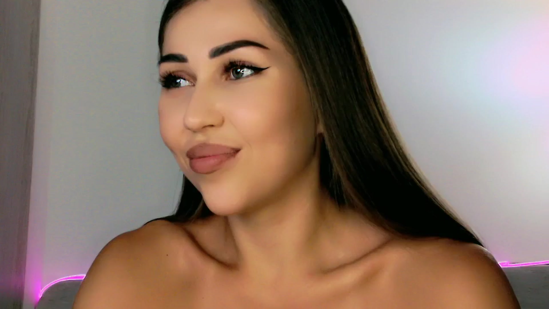 Gallery image thumbnail from mia4sin's myfreecams stream on, 03/11/2025, 06:43 image 11 of 20