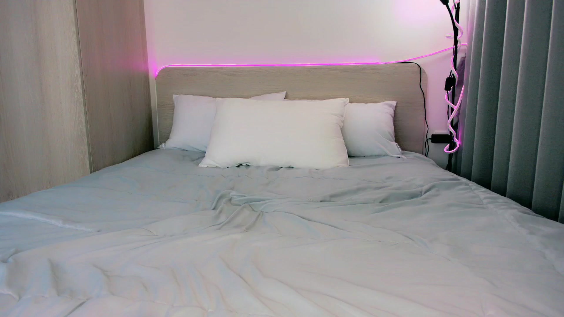 Gallery image thumbnail from mia4sin's myfreecams stream on, 03/26/2025, 08:02 image 5 of 20