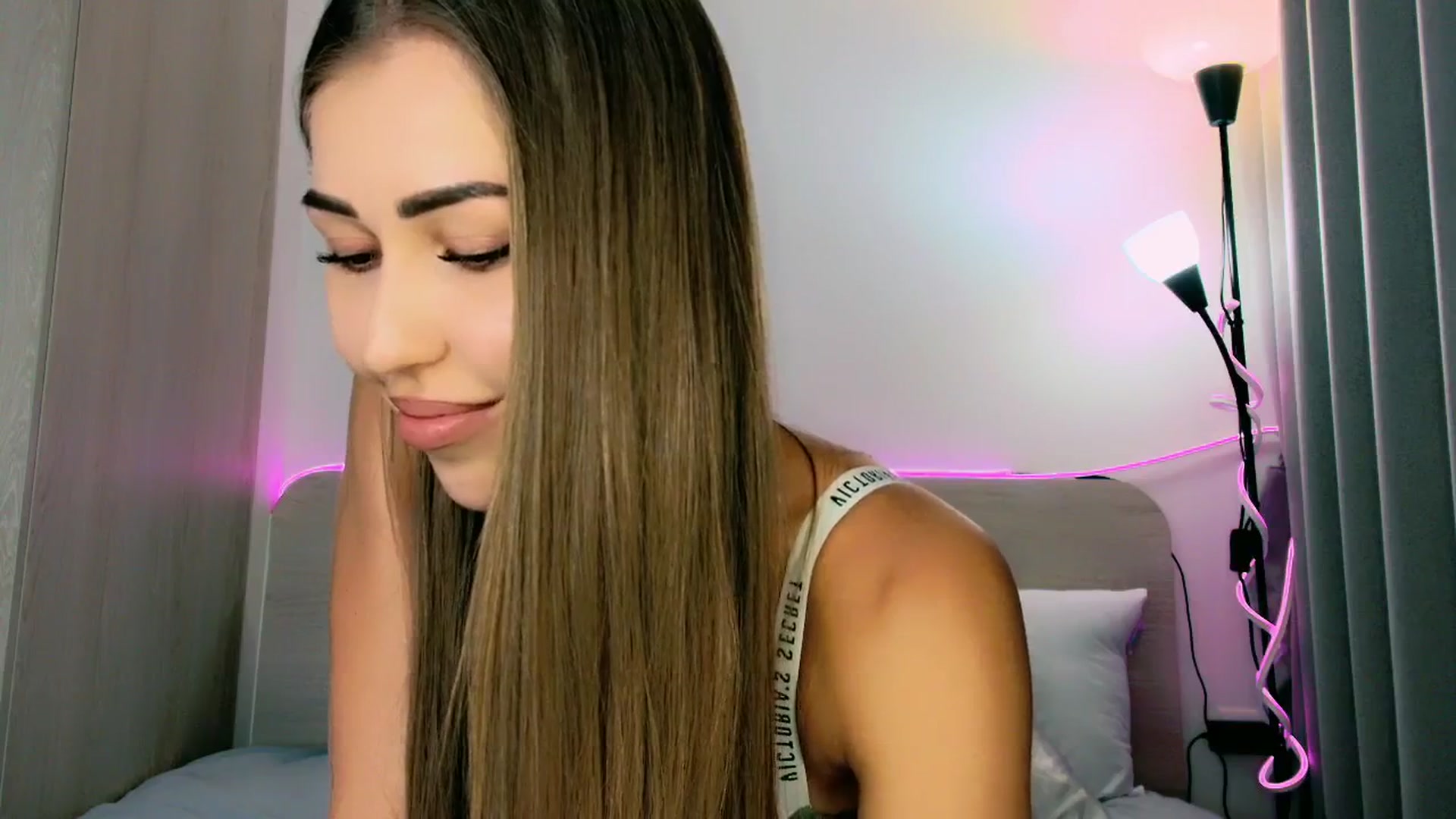 Gallery image thumbnail from mia4sin's myfreecams stream on, 03/31/2025, 12:42 image 14 of 20