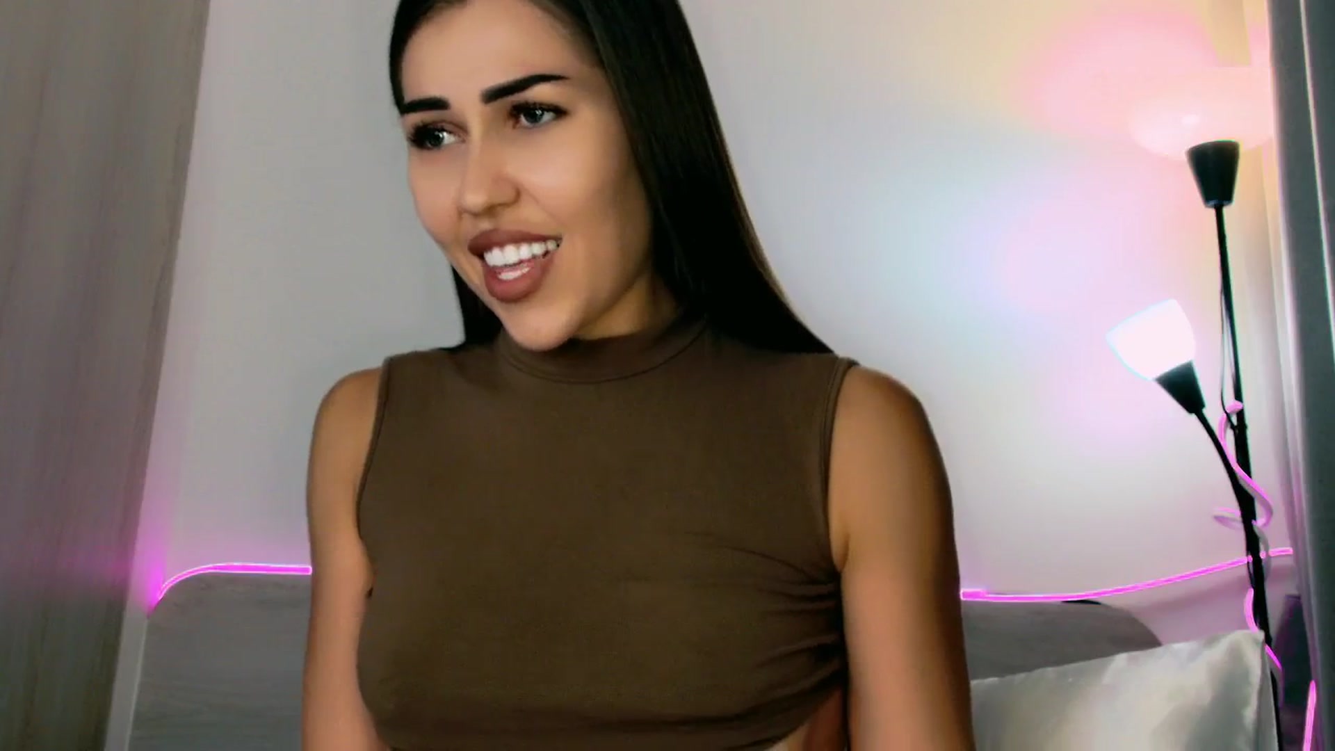 Gallery image thumbnail from mia4sin's myfreecams stream on, 04/06/2025, 09:23 image 14 of 20