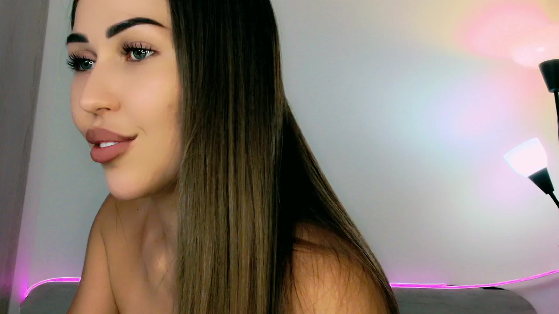 Gallery image thumbnail from mia4sin's myfreecams stream on, 04/09/2025, 10:14 image 5 of 20