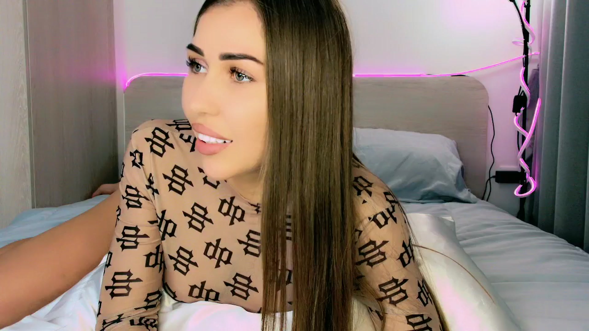 Gallery image thumbnail from mia4sin's myfreecams stream on, 04/13/2025, 11:45 image 12 of 20