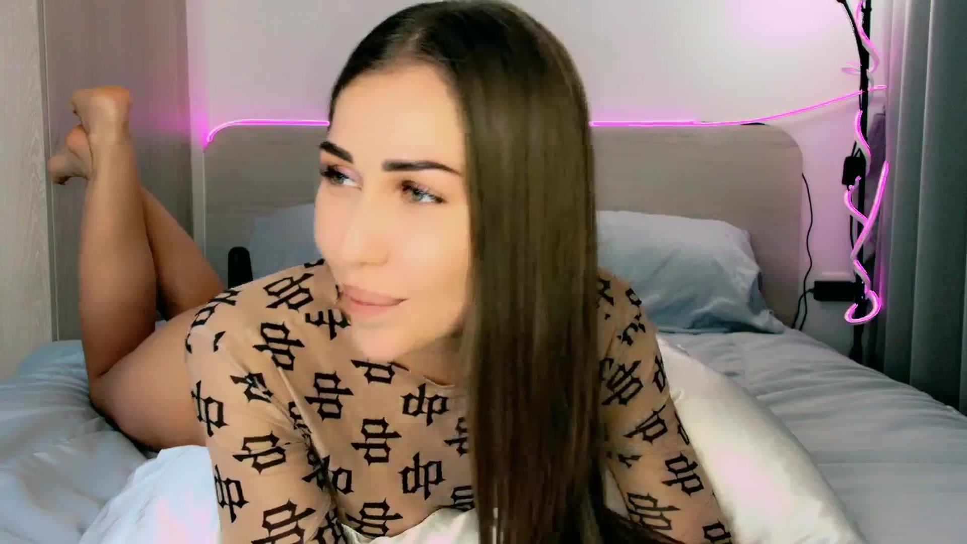 Gallery image thumbnail from mia4sin's myfreecams stream on, 04/13/2025, 11:45 image 14 of 20