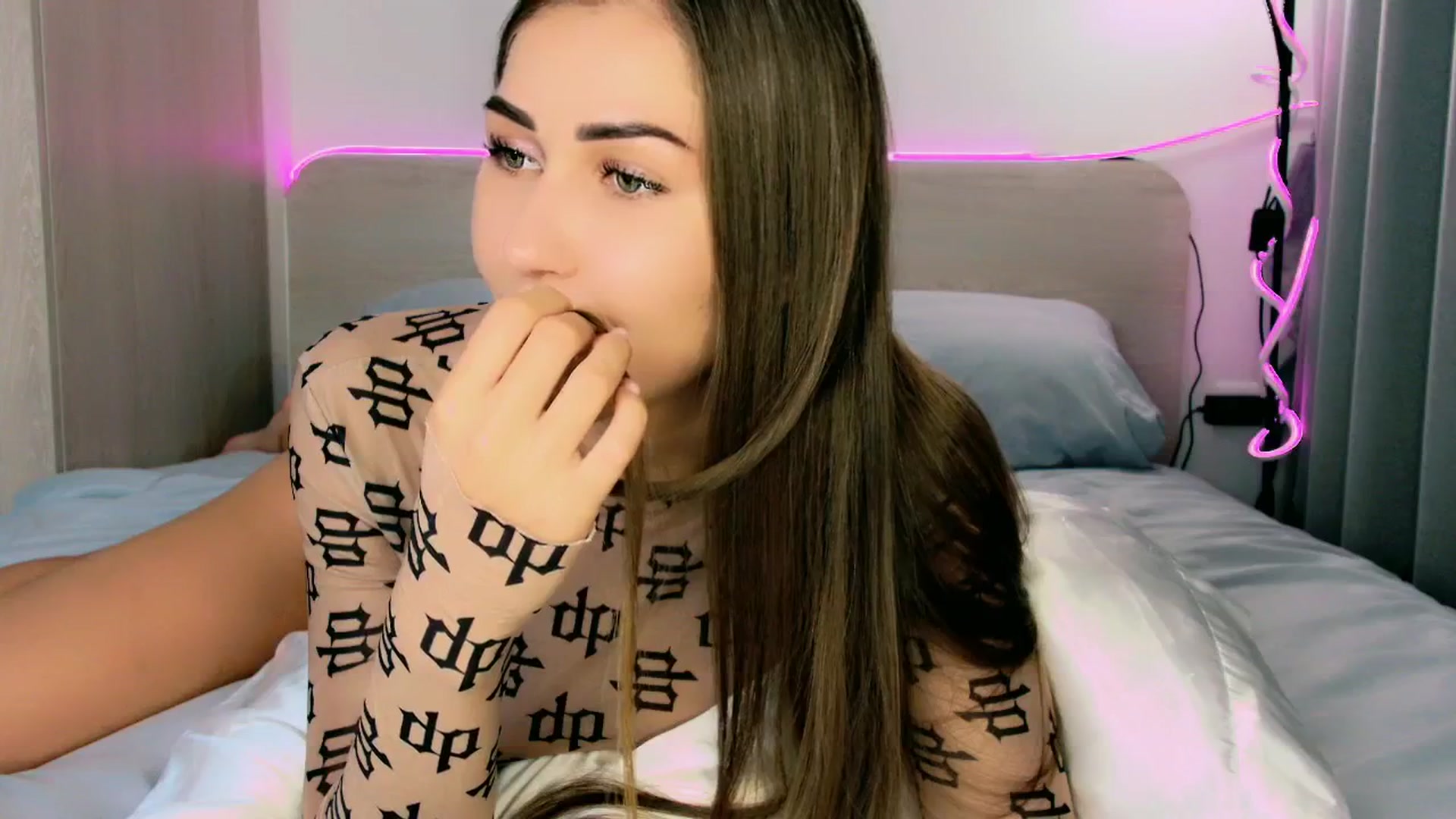 Gallery image thumbnail from mia4sin's myfreecams stream on, 04/13/2025, 12:59 image 2 of 20