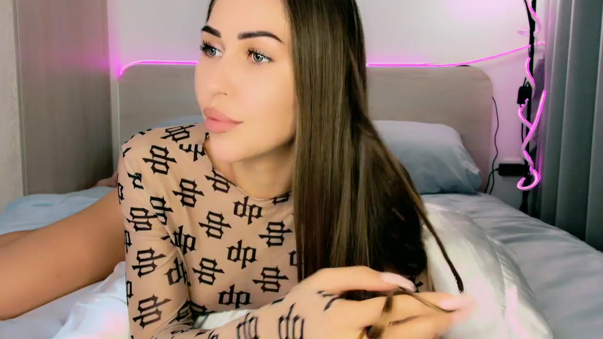Gallery image thumbnail from mia4sin's myfreecams stream on, 04/13/2025, 12:59 image 1 of 20