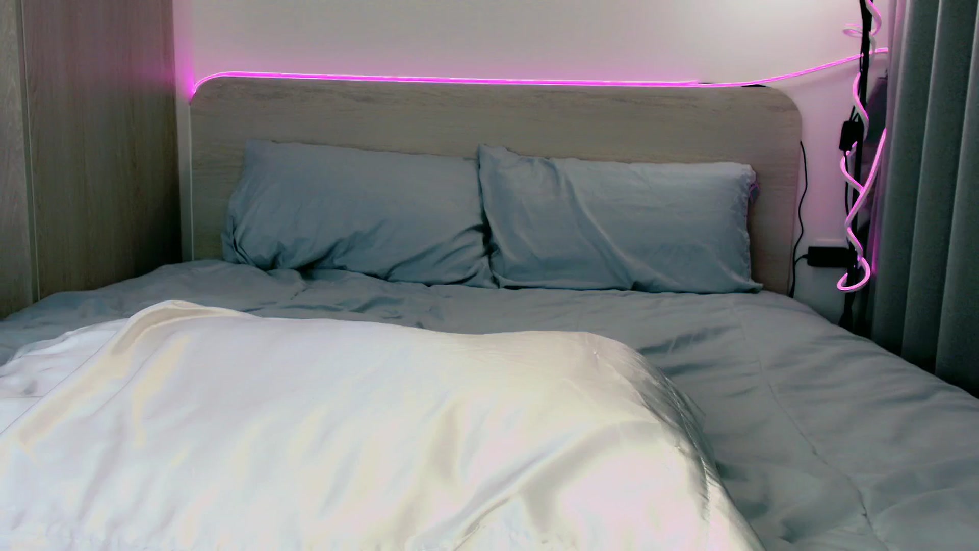Gallery image thumbnail from mia4sin's myfreecams stream on, 04/16/2025, 12:30 image 8 of 20