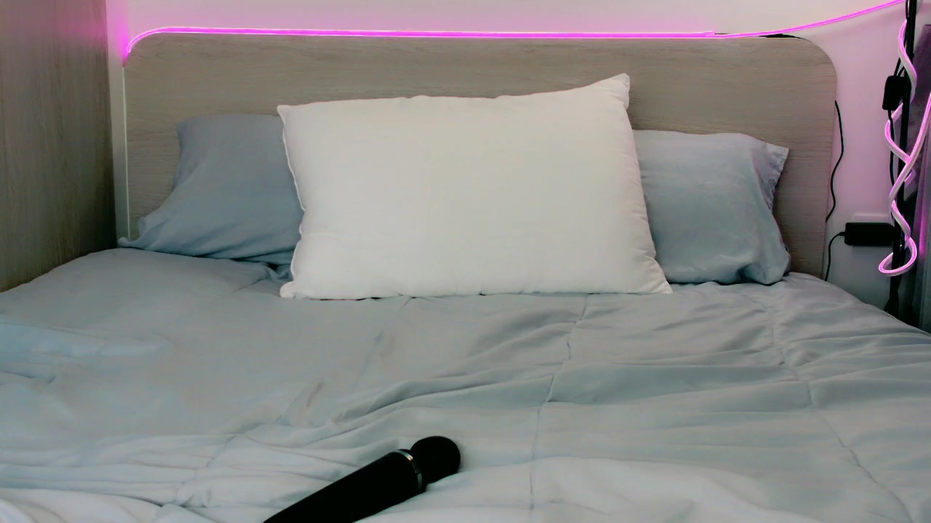 Gallery image thumbnail from mia4sin's myfreecams stream on, 04/18/2025, 11:01 image 17 of 20