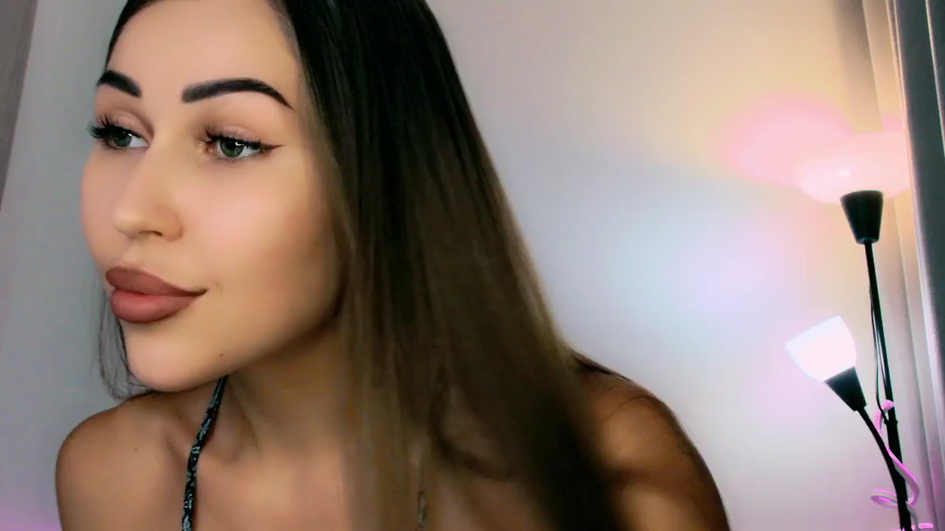 Gallery image thumbnail from mia4sin's myfreecams stream on, 04/19/2025, 11:34 image 3 of 20