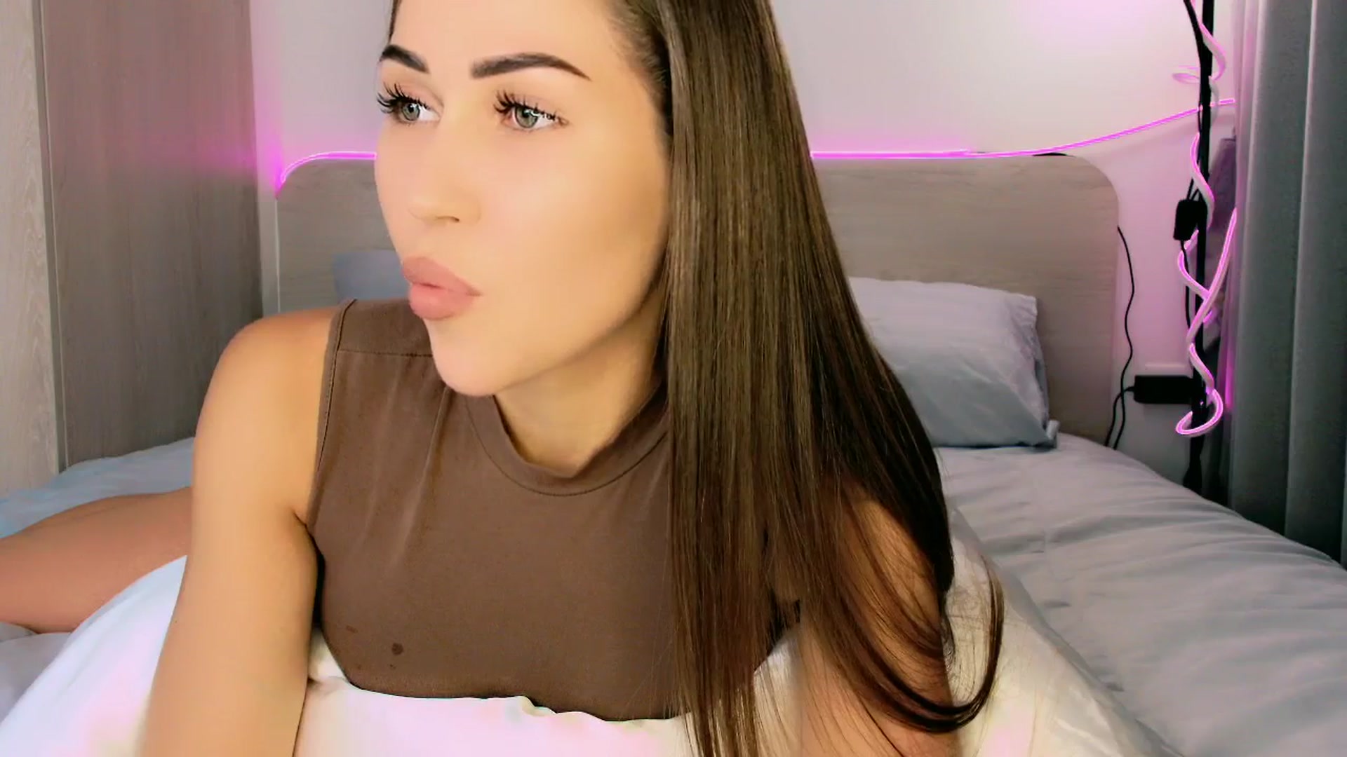 Gallery image thumbnail from mia4sin's myfreecams stream on, 04/20/2025, 09:12 image 19 of 20