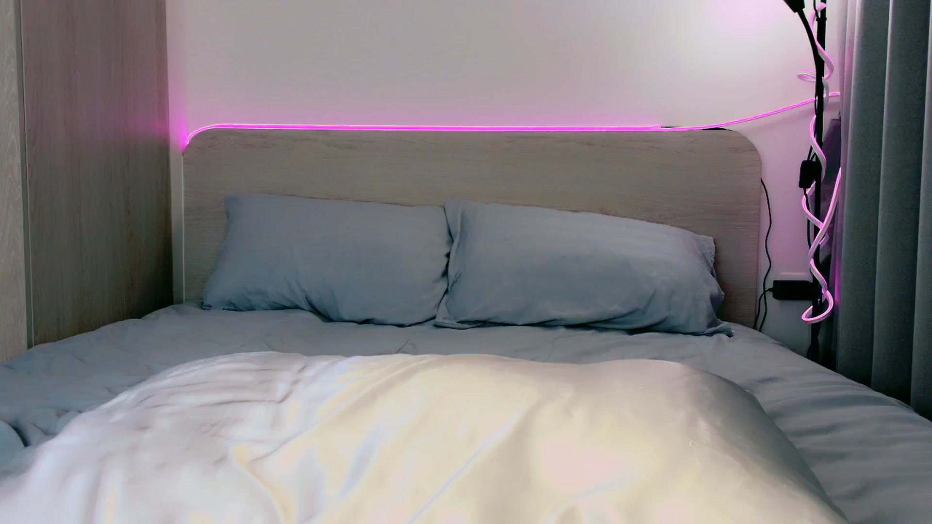 Gallery image thumbnail from mia4sin's myfreecams stream on, 04/20/2025, 11:19 image 6 of 20