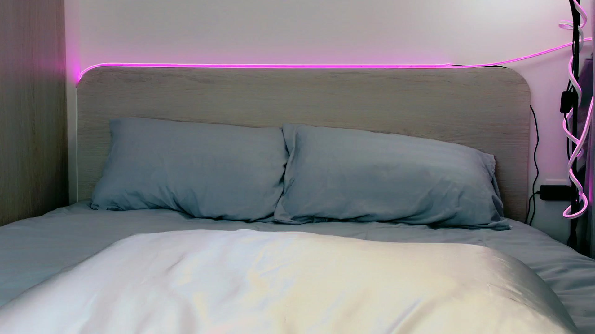 Gallery image thumbnail from mia4sin's myfreecams stream on, 04/20/2025, 11:19 image 12 of 20