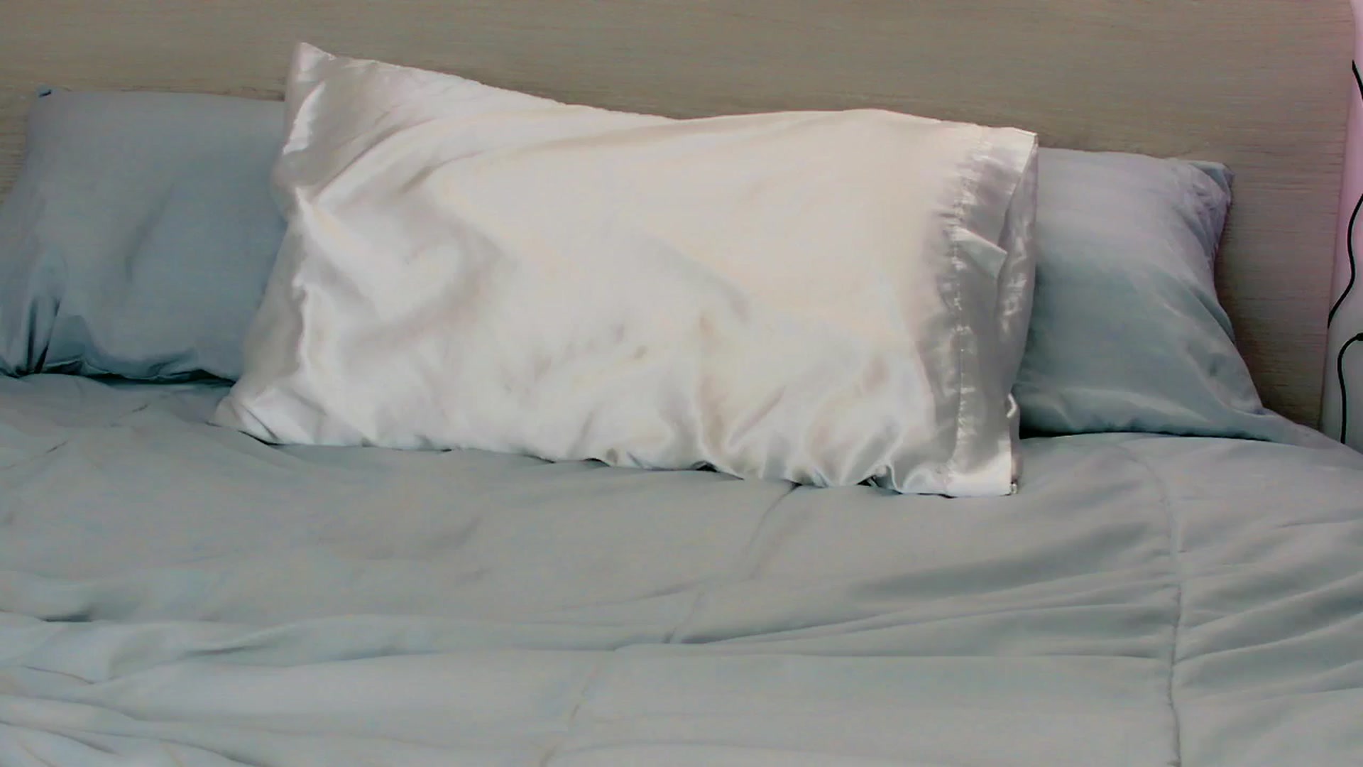 Gallery image thumbnail from mia4sin's myfreecams stream on, 04/23/2025, 10:57 image 9 of 20