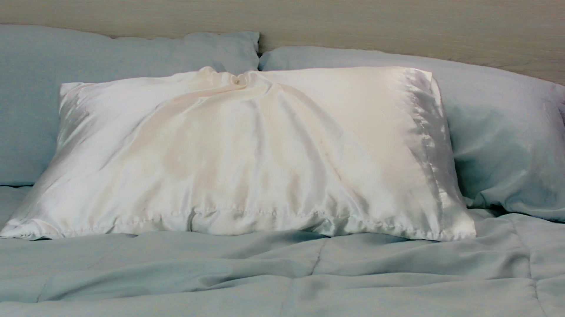 Gallery image thumbnail from mia4sin's myfreecams stream on, 04/25/2025, 10:48 image 2 of 20