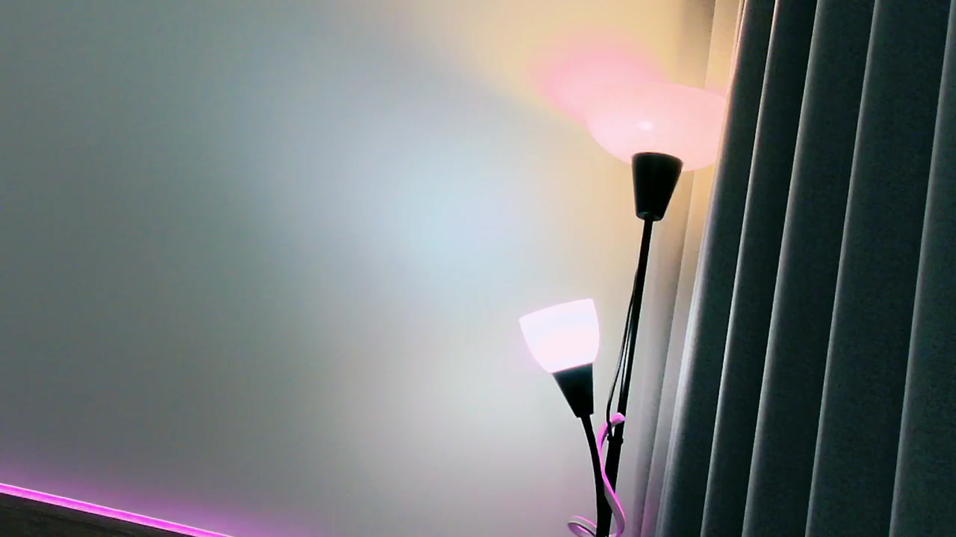 Gallery image thumbnail from mia4sin's myfreecams stream on, 04/28/2025, 11:09 image 5 of 20