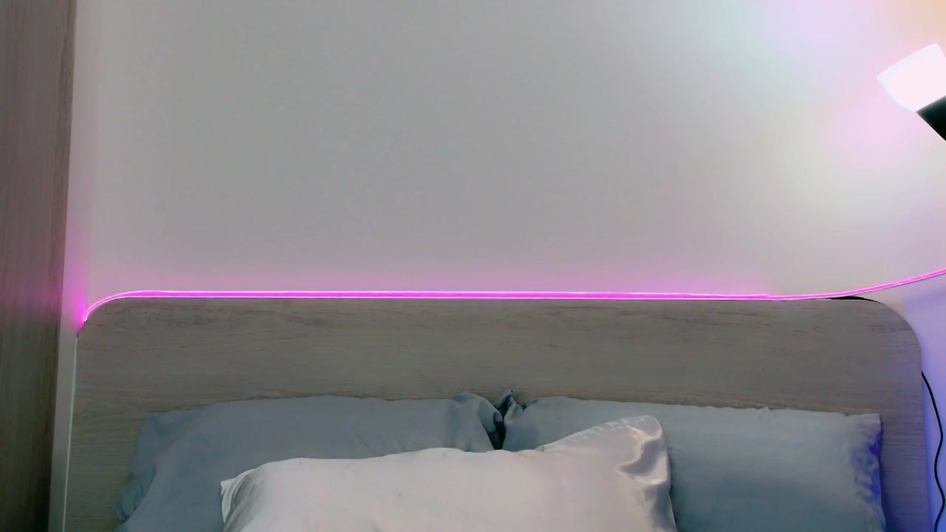 Gallery image thumbnail from mia4sin's myfreecams stream on, 05/08/2025, 12:42 image 3 of 20