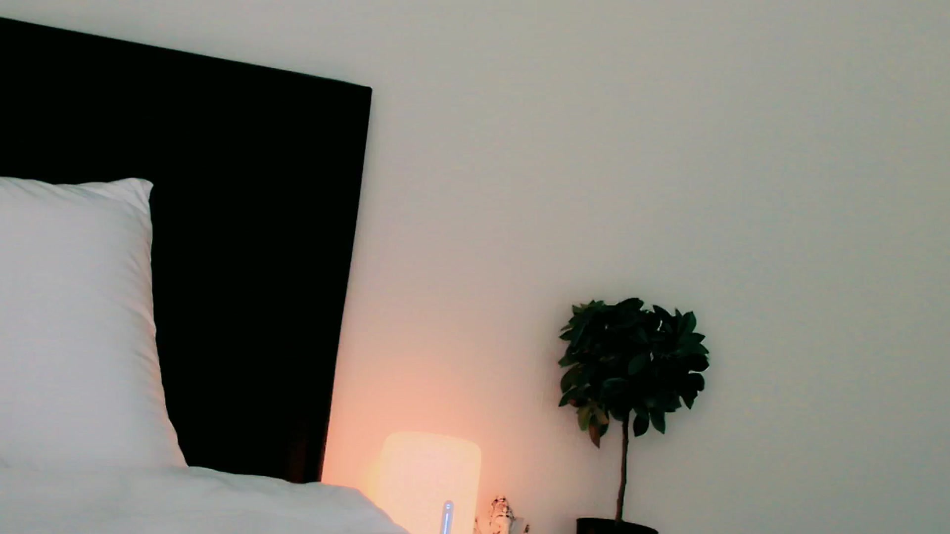 Gallery image thumbnail from mia4sin's myfreecams stream on, 06/23/2025, 11:12 image 6 of 20