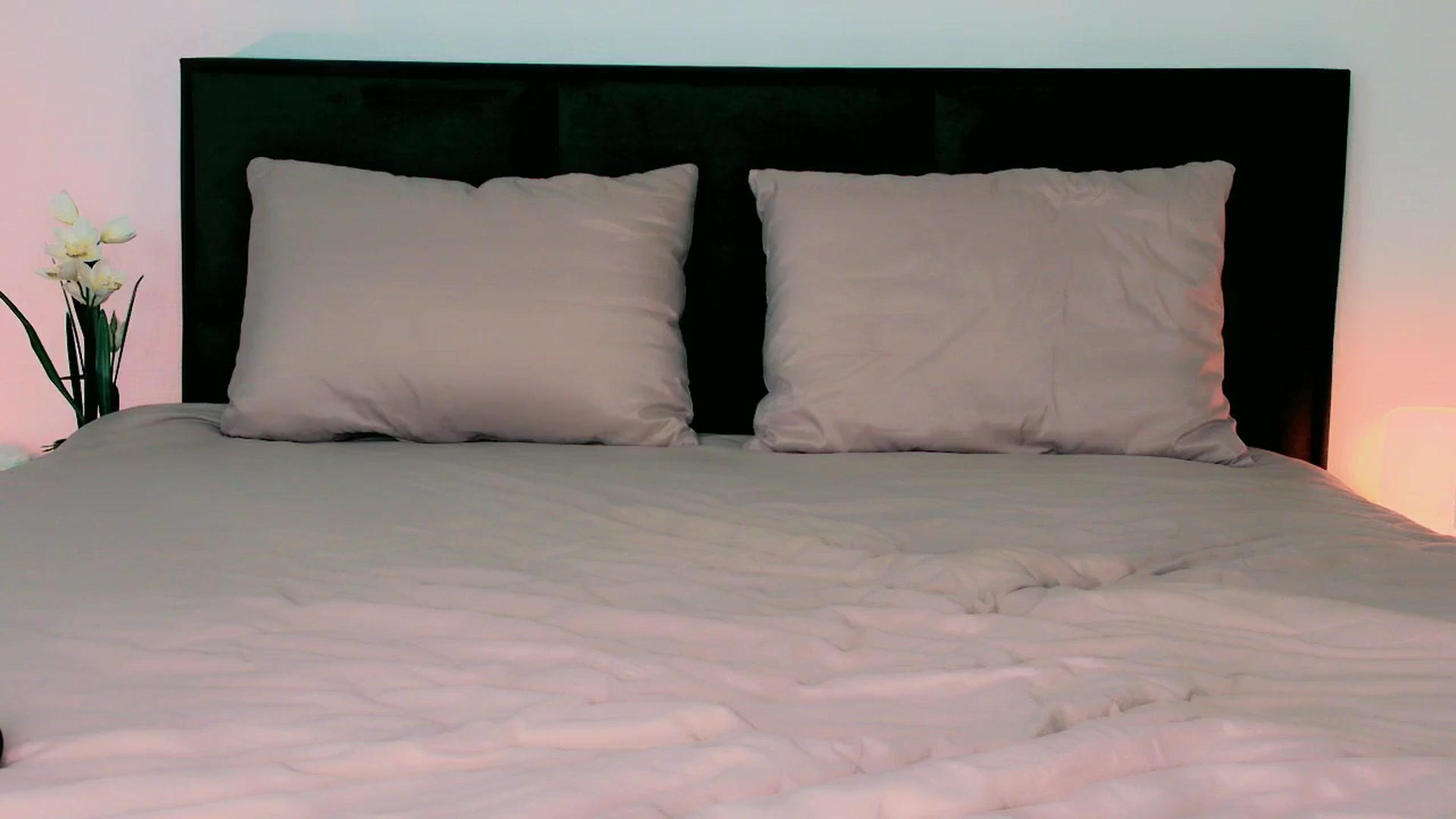 Gallery image thumbnail from mia4sin's myfreecams stream on, 08/26/2025, 10:08 image 18 of 20