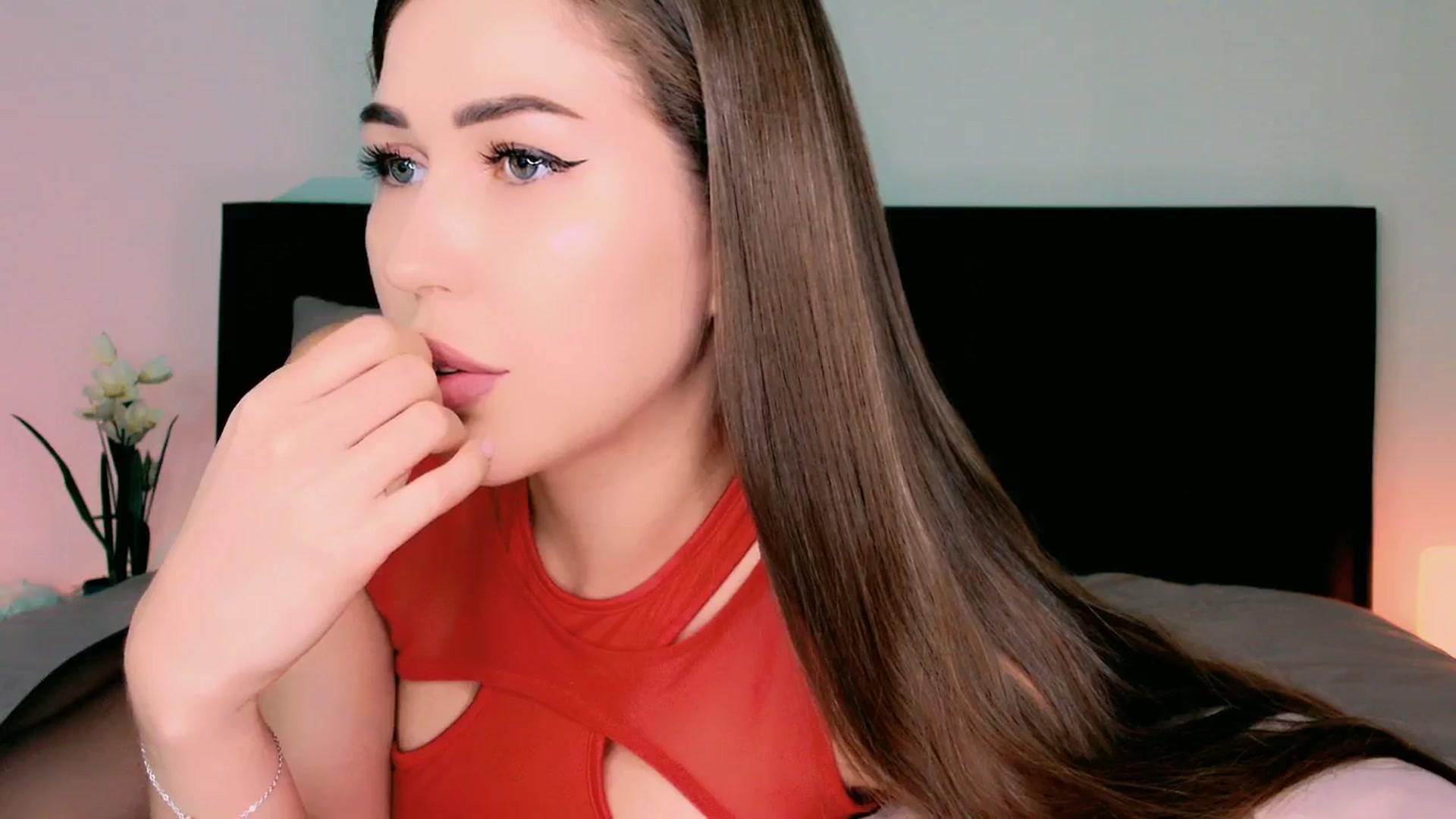 Gallery image thumbnail from mia4sin's myfreecams stream on, 08/28/2025, 12:17 image 20 of 20