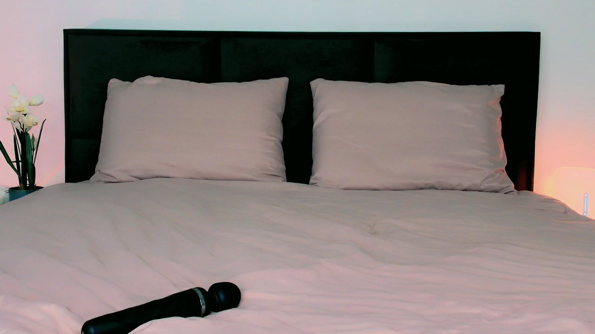 Gallery image thumbnail from mia4sin's myfreecams stream on, 09/03/2025, 11:17 image 19 of 20