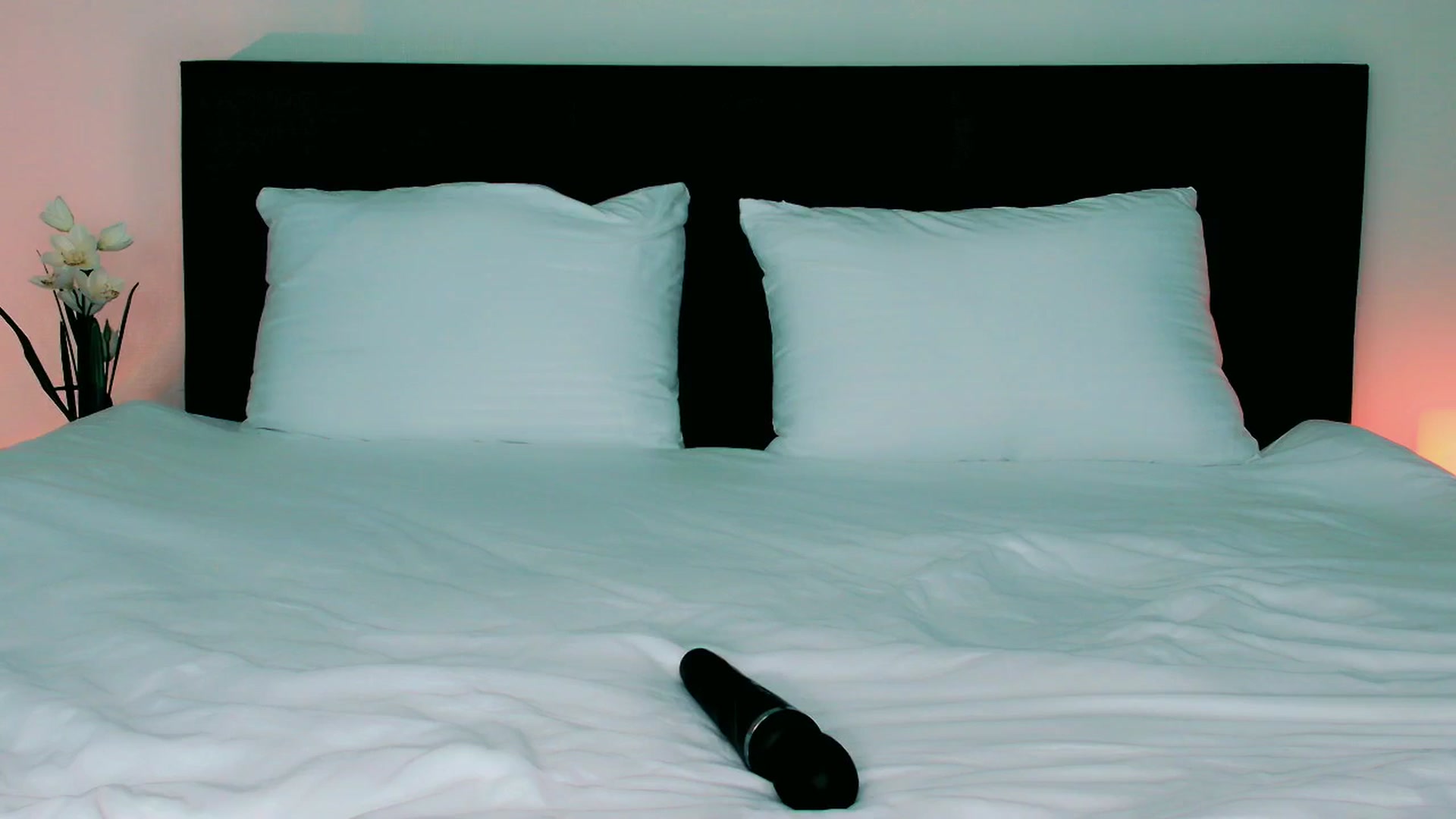 Gallery image thumbnail from mia4sin's myfreecams stream on, 09/19/2025, 10:35 image 20 of 20