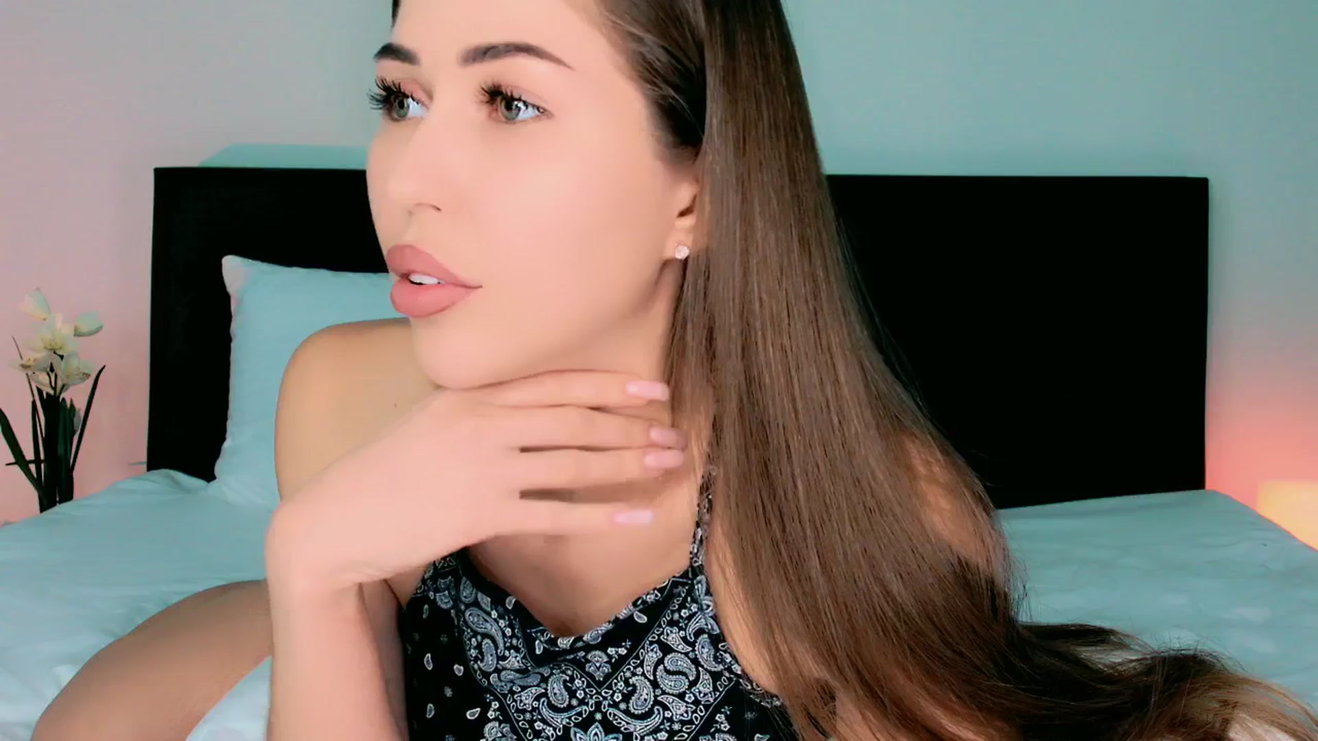Gallery image thumbnail from mia4sin's myfreecams stream on, 09/28/2025, 11:12 image 15 of 20