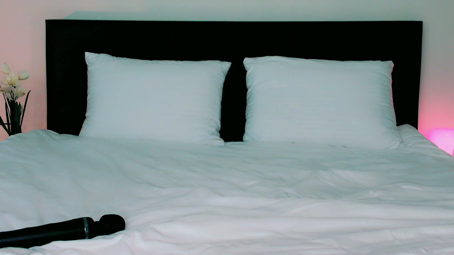 Gallery image thumbnail from mia4sin's myfreecams stream on, 10/11/2025, 09:07 image 2 of 20