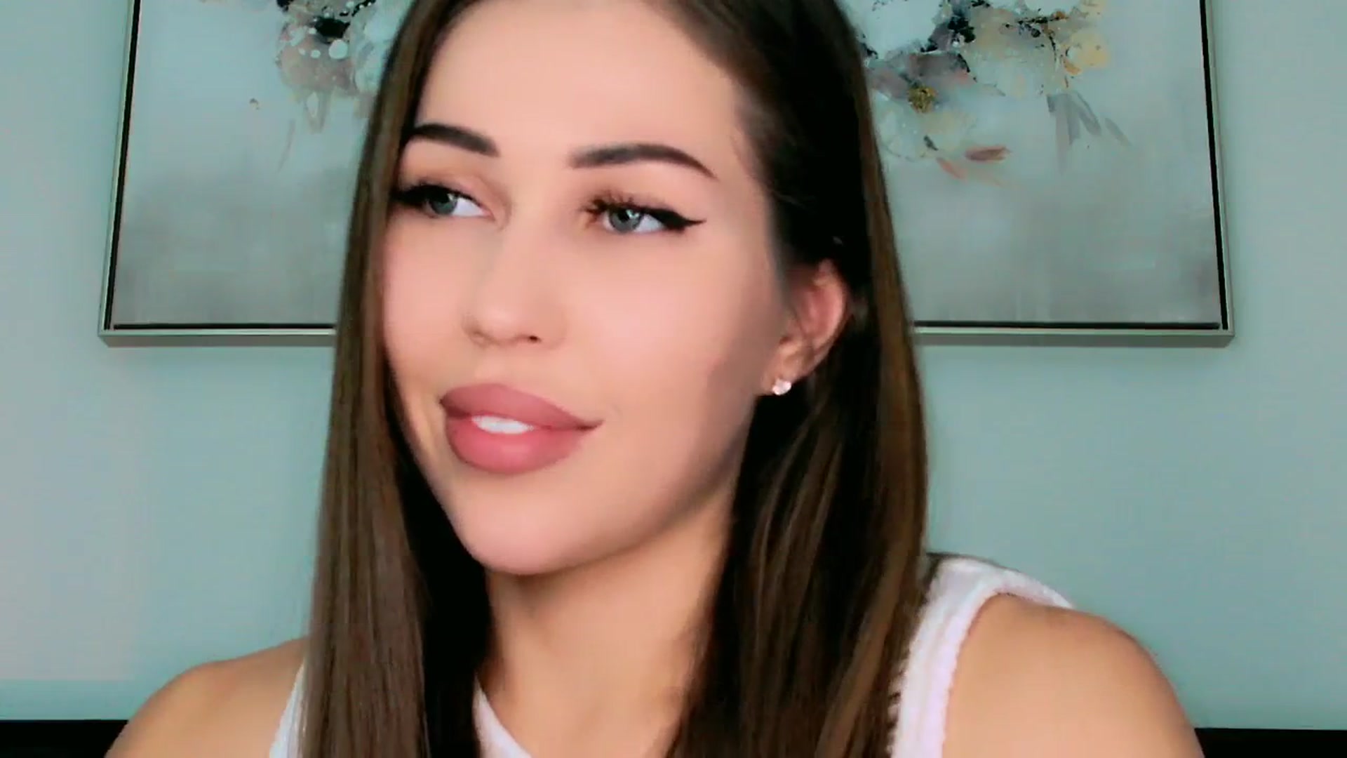Gallery image thumbnail from mia4sin's myfreecams stream on, 10/13/2025, 20:35 image 15 of 20