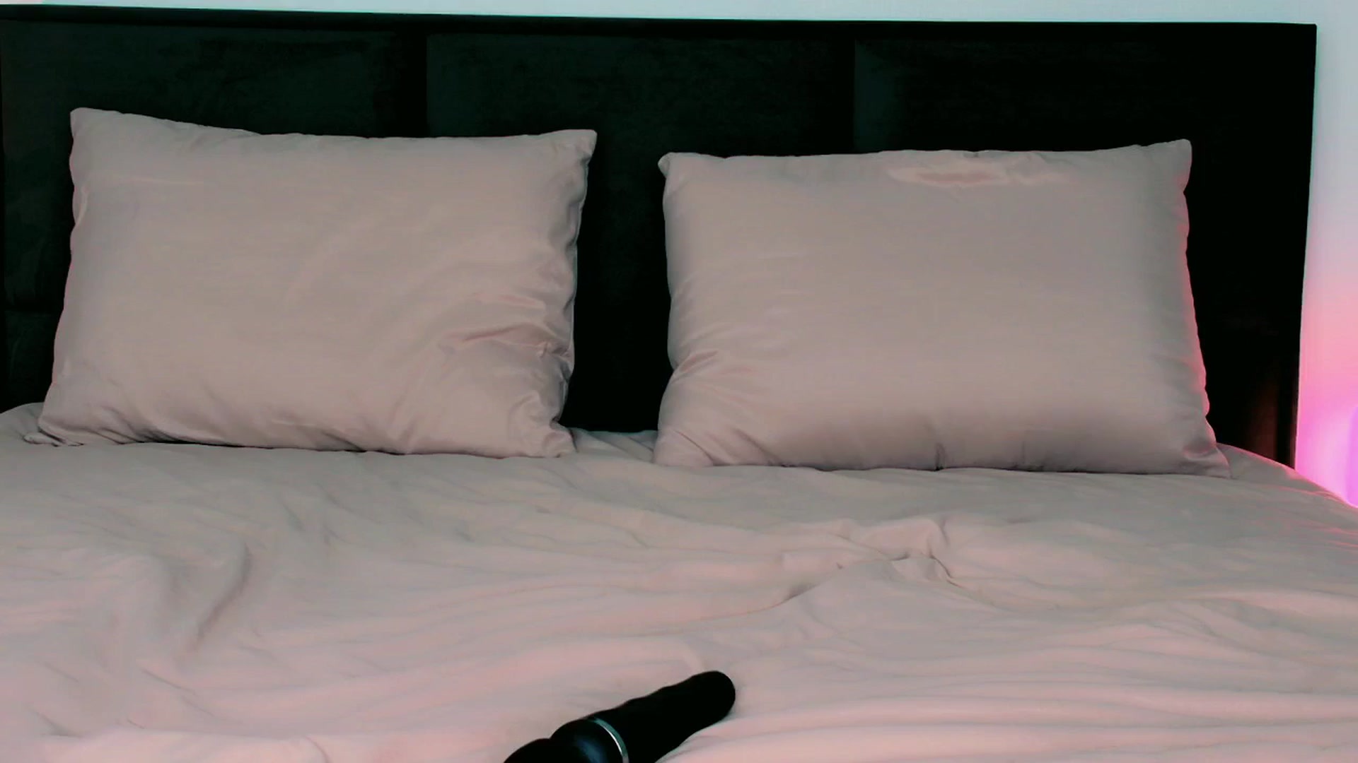 Gallery image thumbnail from mia4sin's myfreecams stream on, 10/26/2025, 12:36 image 6 of 20