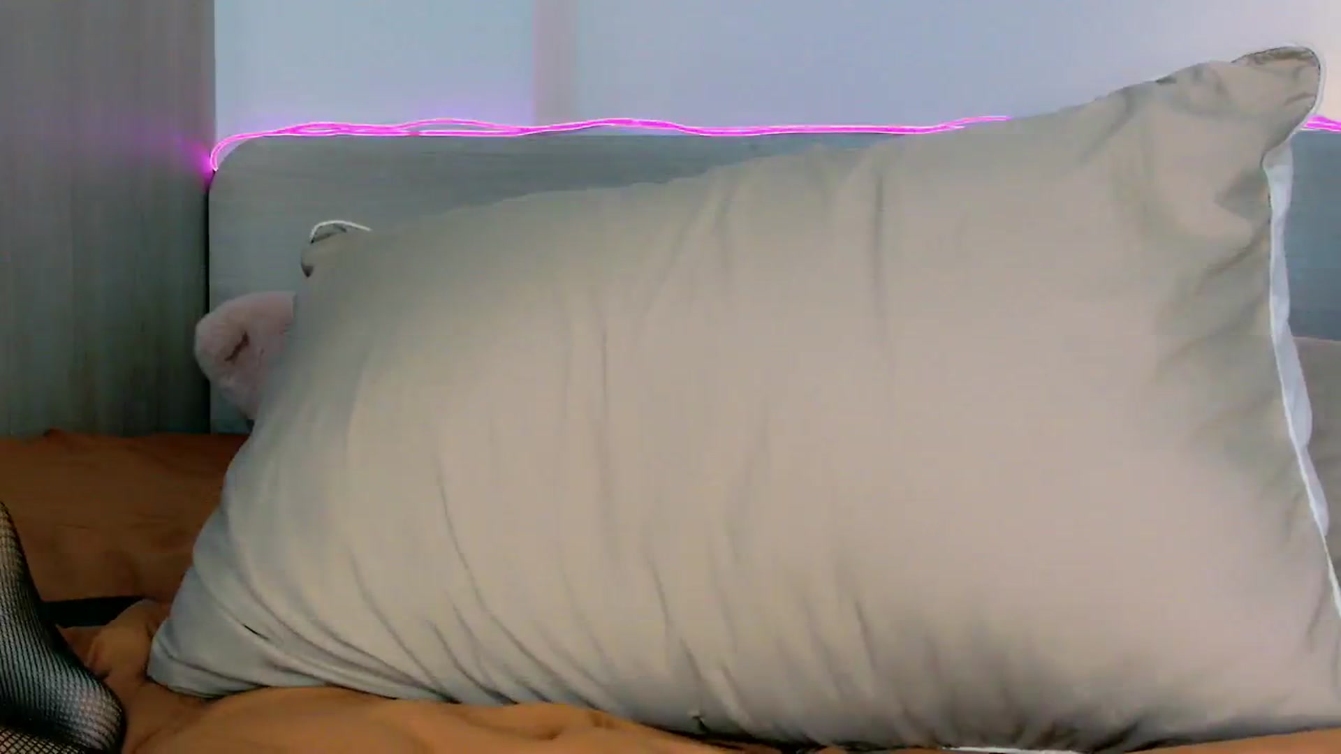 Gallery image thumbnail from mia4sin's myfreecams stream on, 12/03/2025, 08:55 image 6 of 20