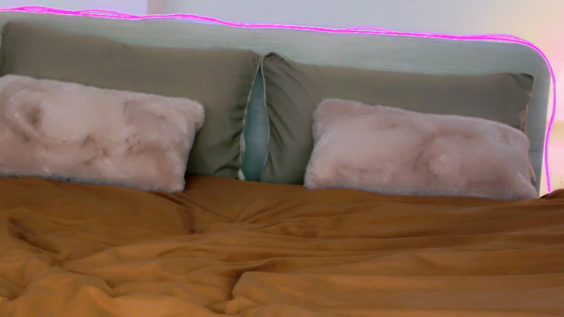 Gallery image thumbnail from mia4sin's myfreecams stream on, 12/08/2025, 09:19 image 2 of 20