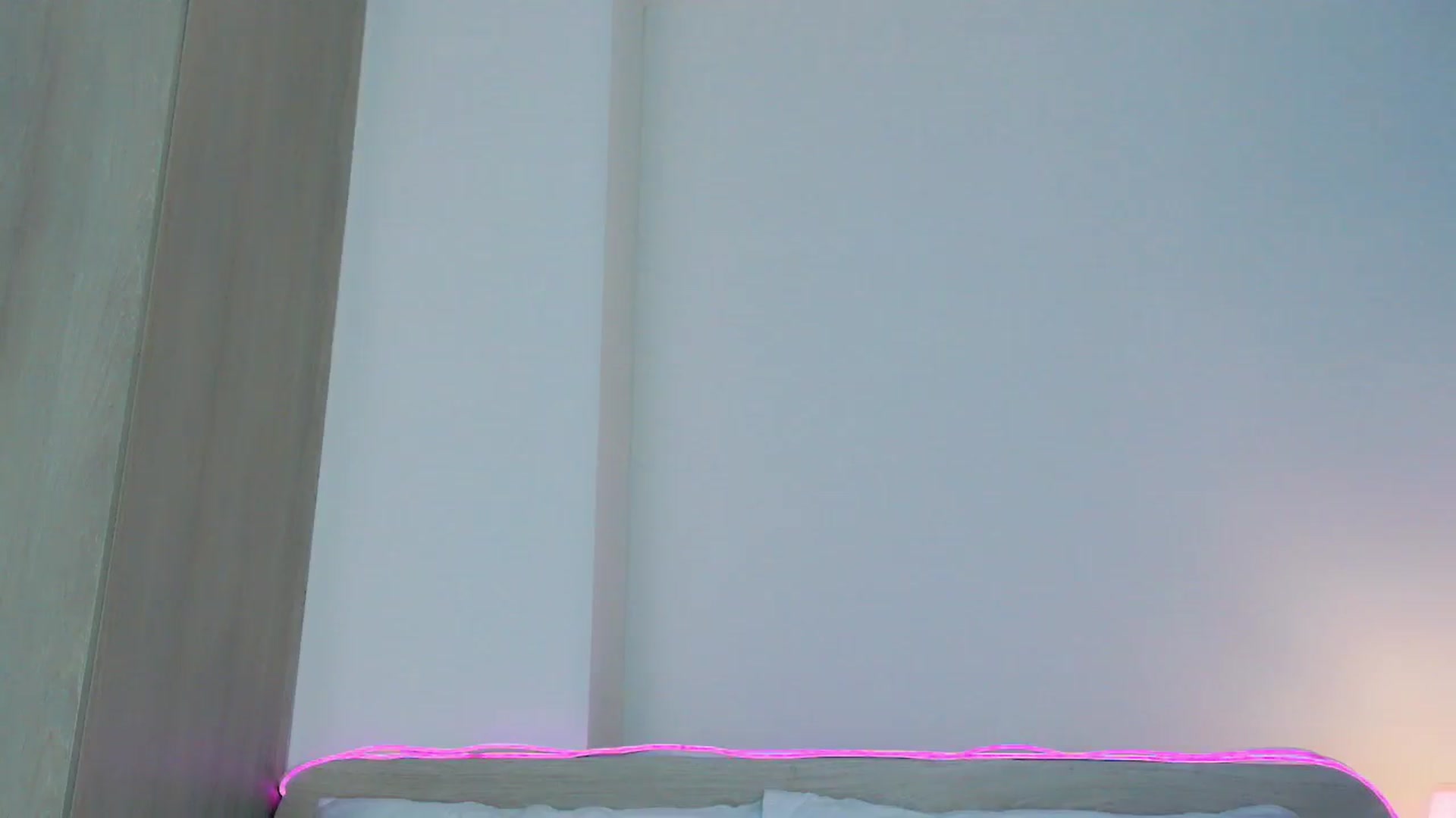 Gallery image thumbnail from mia4sin's myfreecams stream on, 12/21/2025, 09:40 image 14 of 20