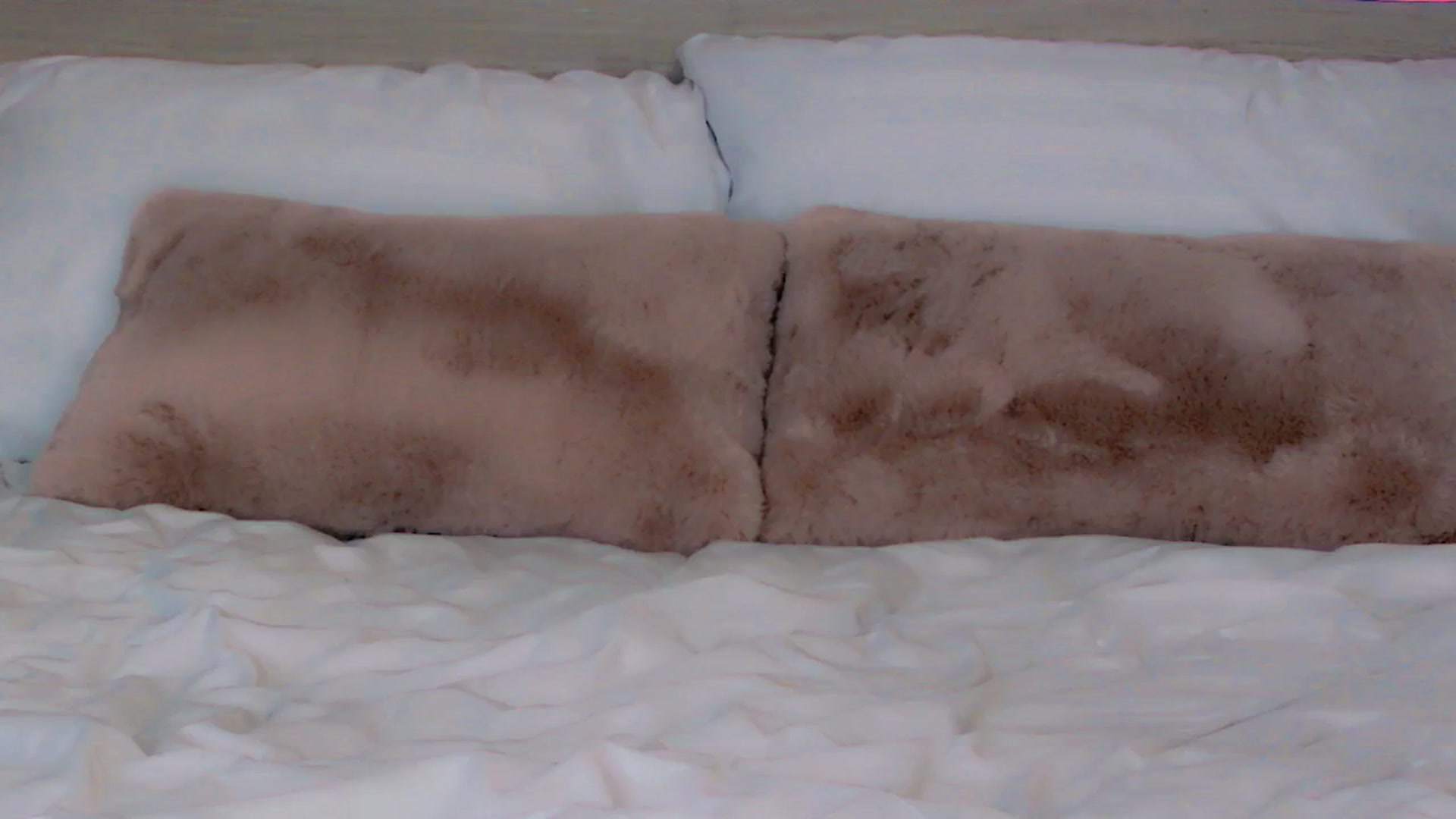 Gallery image thumbnail from mia4sin's myfreecams stream on, 12/23/2025, 08:08 image 9 of 20