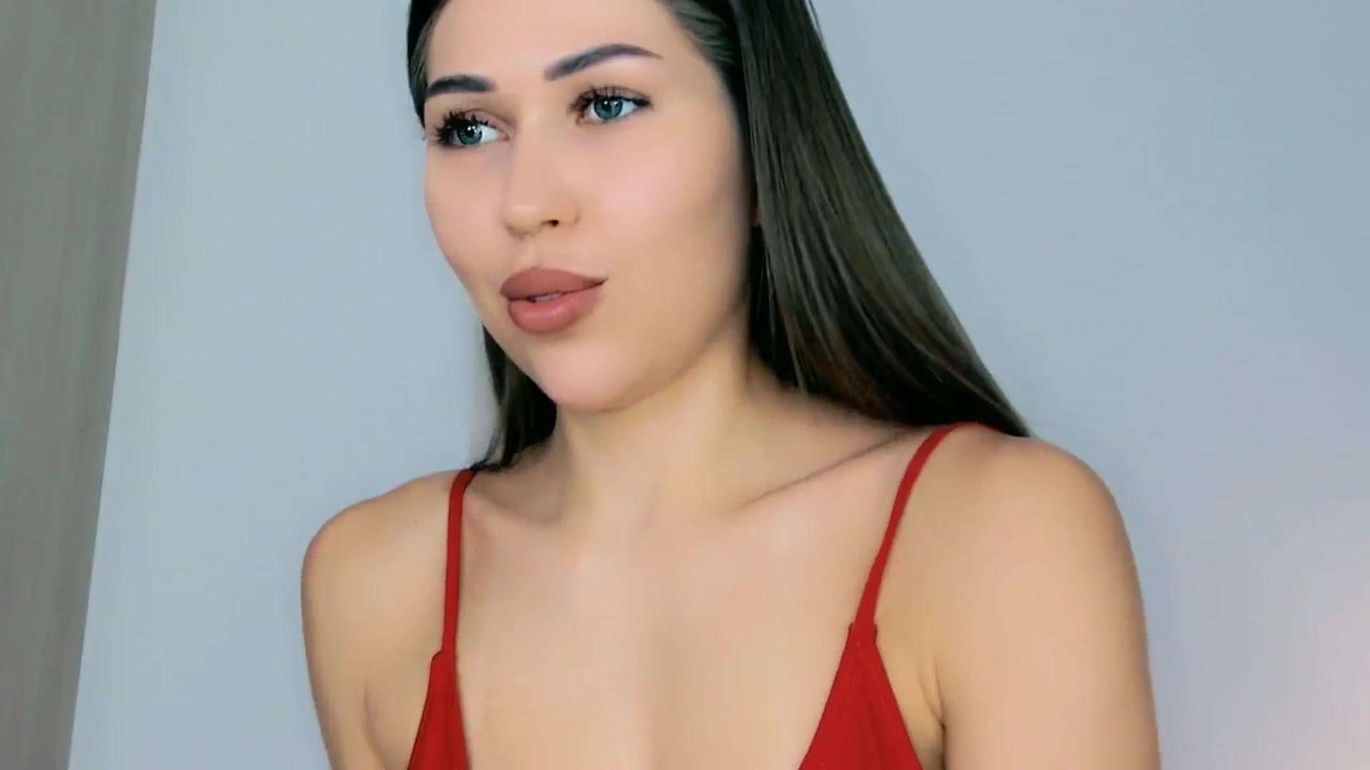 Gallery image thumbnail from mia4sin's myfreecams stream on, 12/26/2025, 12:23 image 7 of 20
