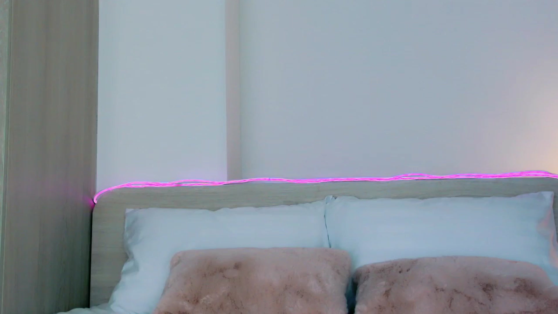 Gallery image thumbnail from mia4sin's myfreecams stream on, 12/26/2025, 12:23 image 13 of 20