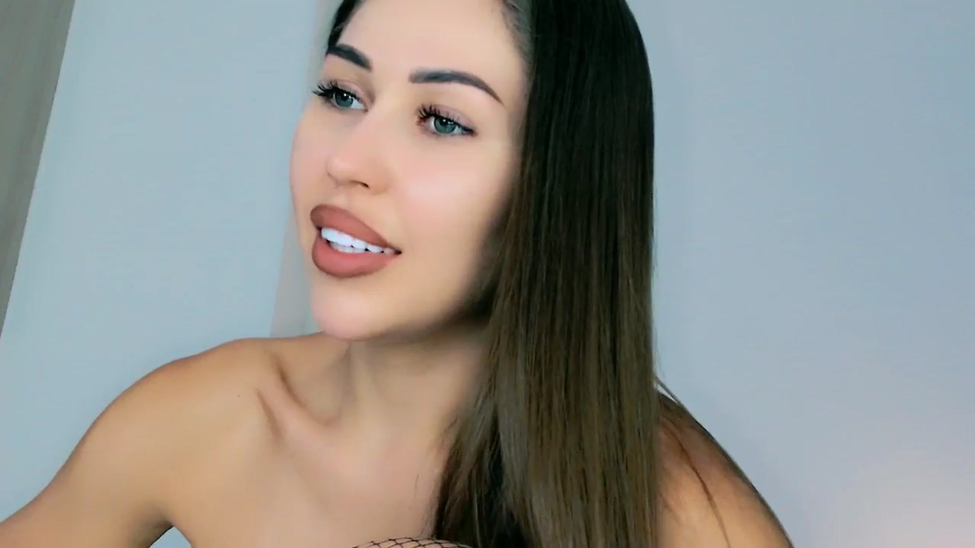 Gallery image thumbnail from mia4sin's myfreecams stream on, 01/12/2026, 12:14 image 20 of 20