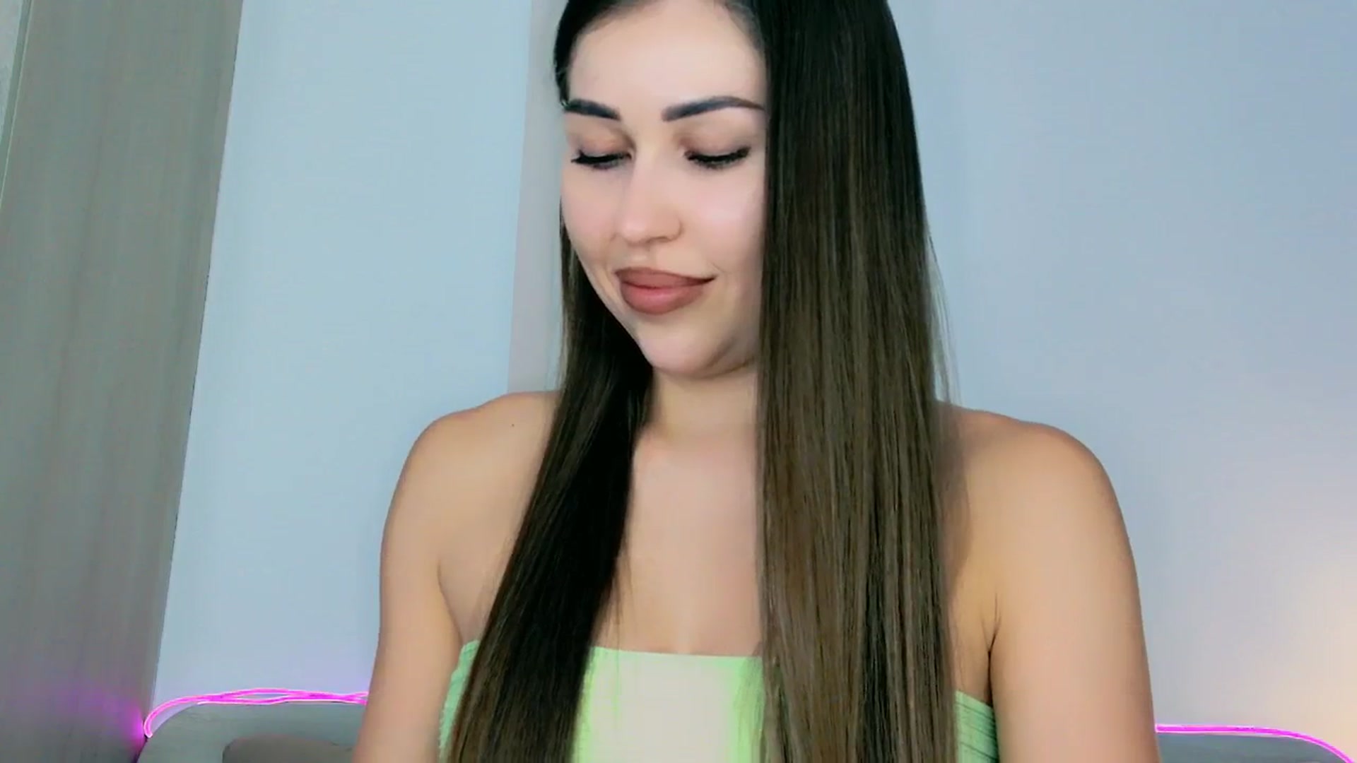Gallery image thumbnail from mia4sin's myfreecams stream on, 01/12/2026, 12:14 image 17 of 20