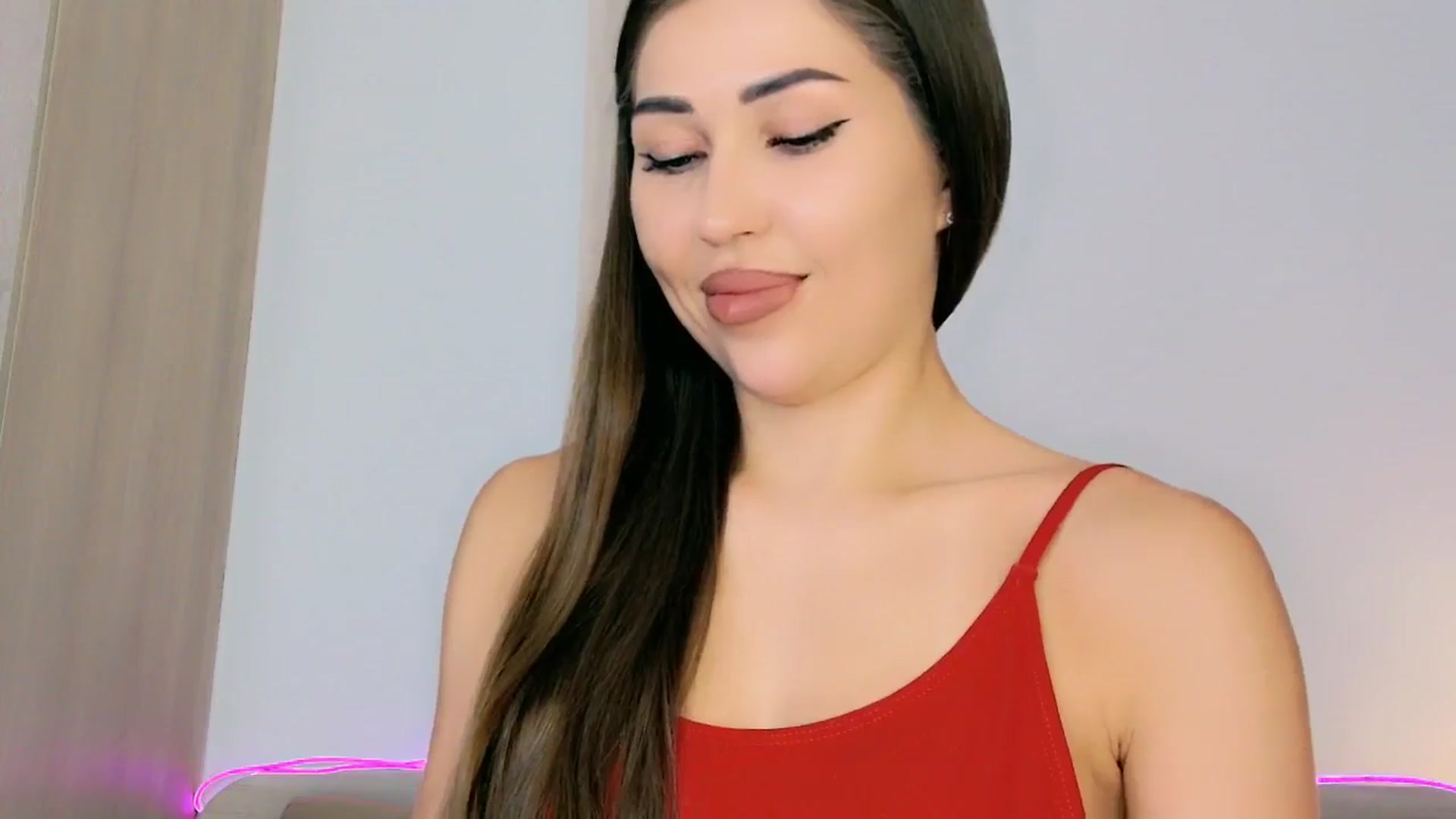 Gallery image thumbnail from mia4sin's myfreecams stream on, 01/16/2026, 09:43 image 18 of 20