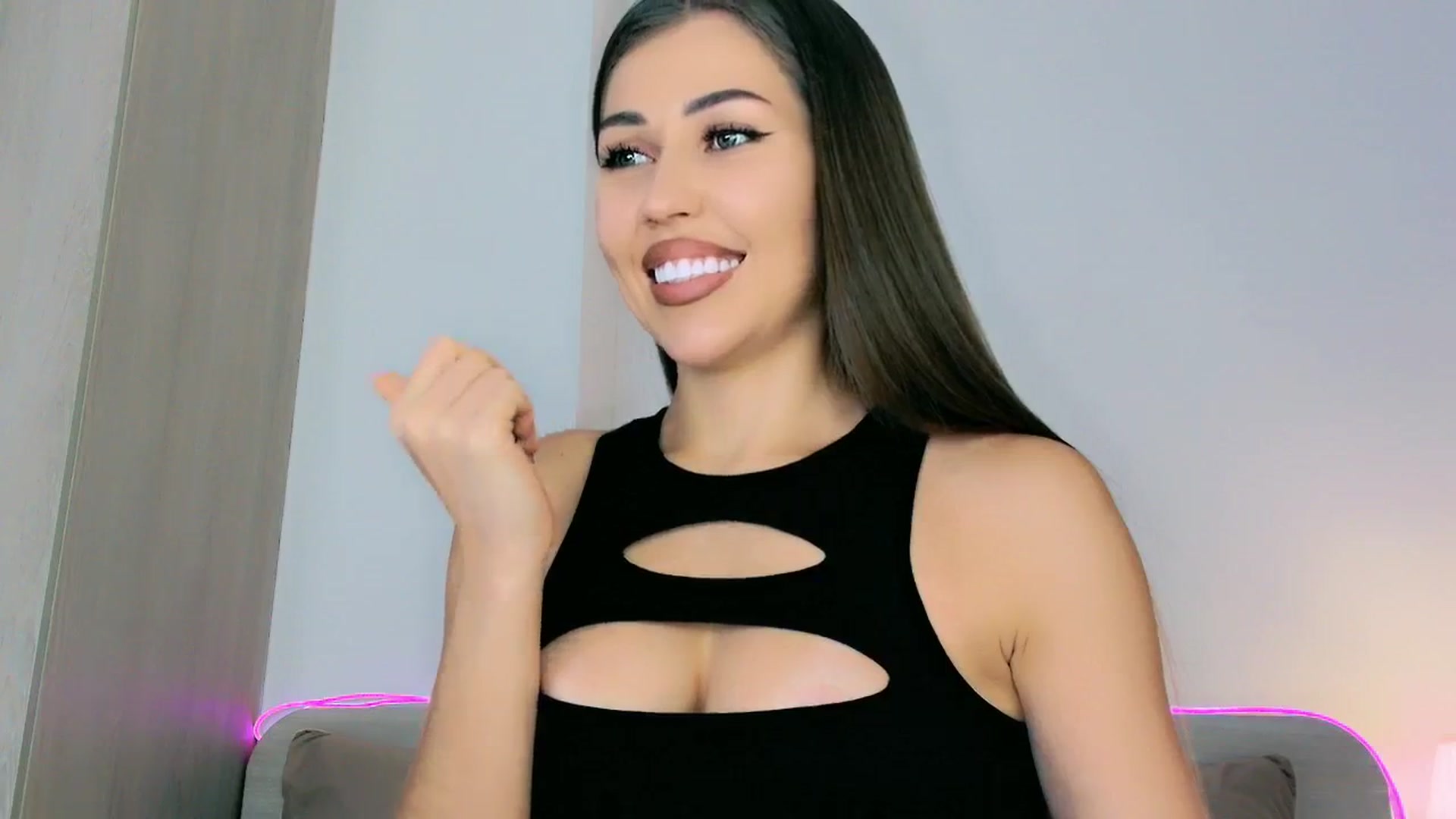 Gallery image thumbnail from mia4sin's myfreecams stream on, 01/30/2026, 09:37 image 7 of 20