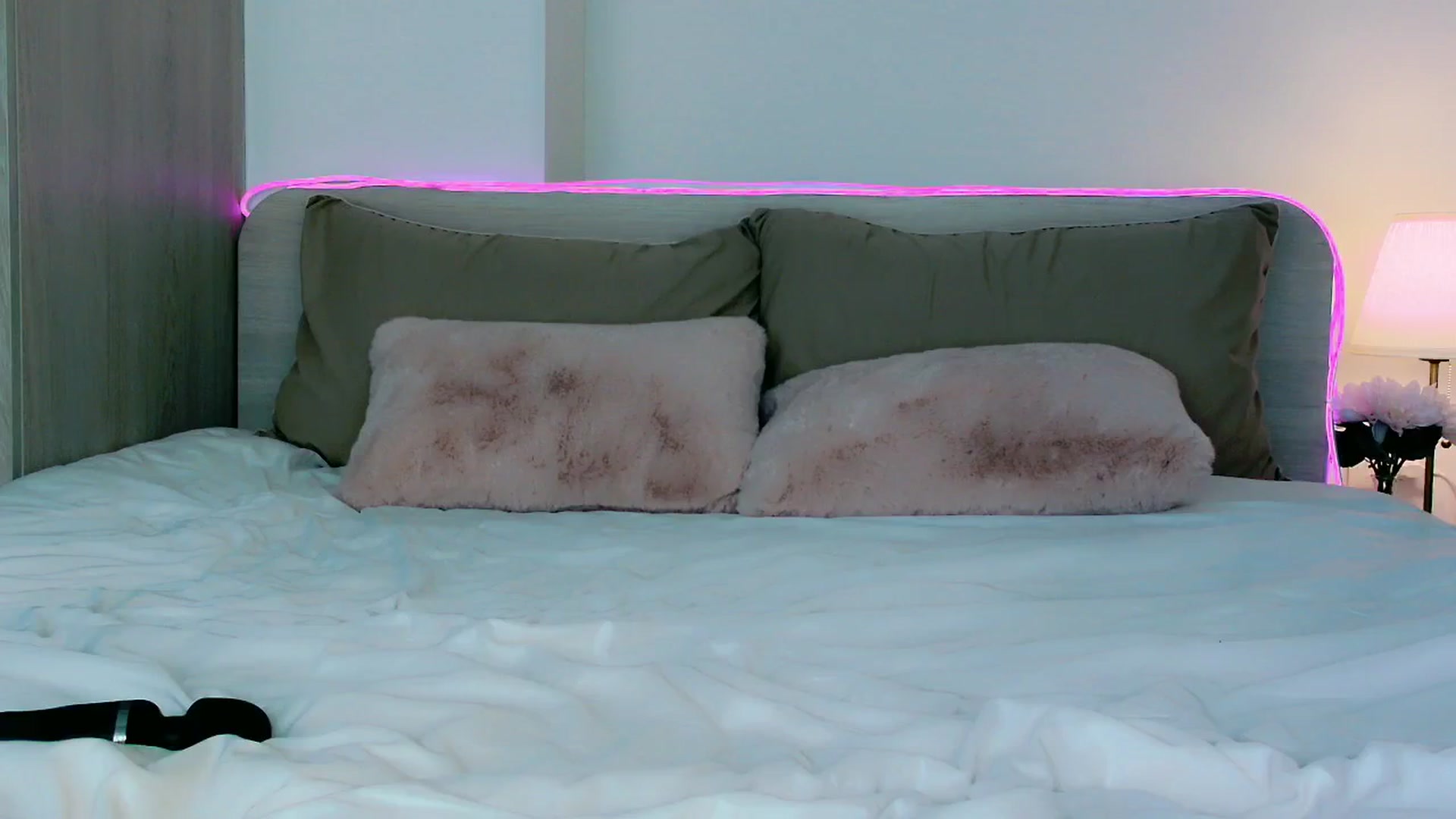 Gallery image thumbnail from mia4sin's myfreecams stream on, 02/11/2026, 09:38 image 8 of 20